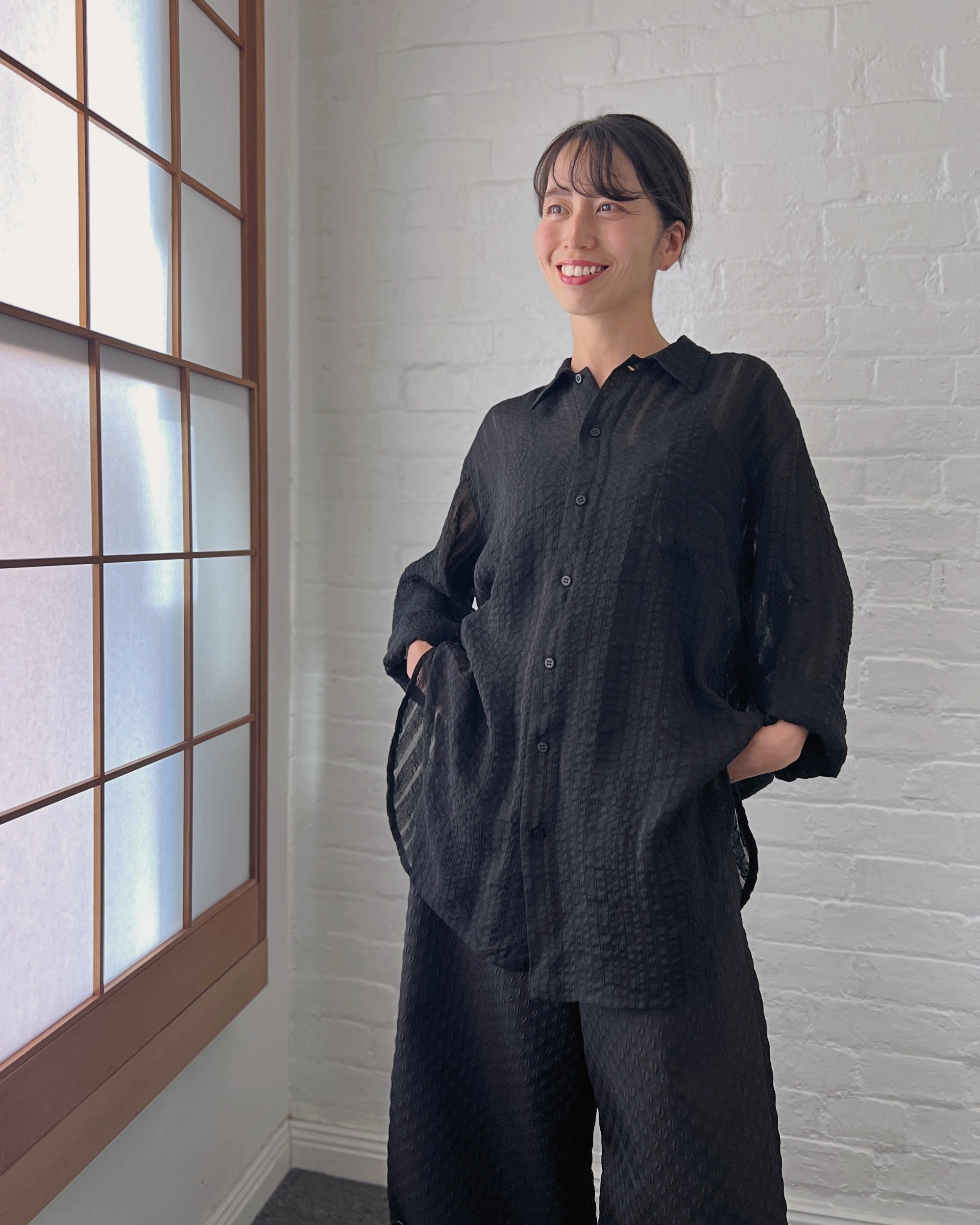LJ struthers : textured shirt