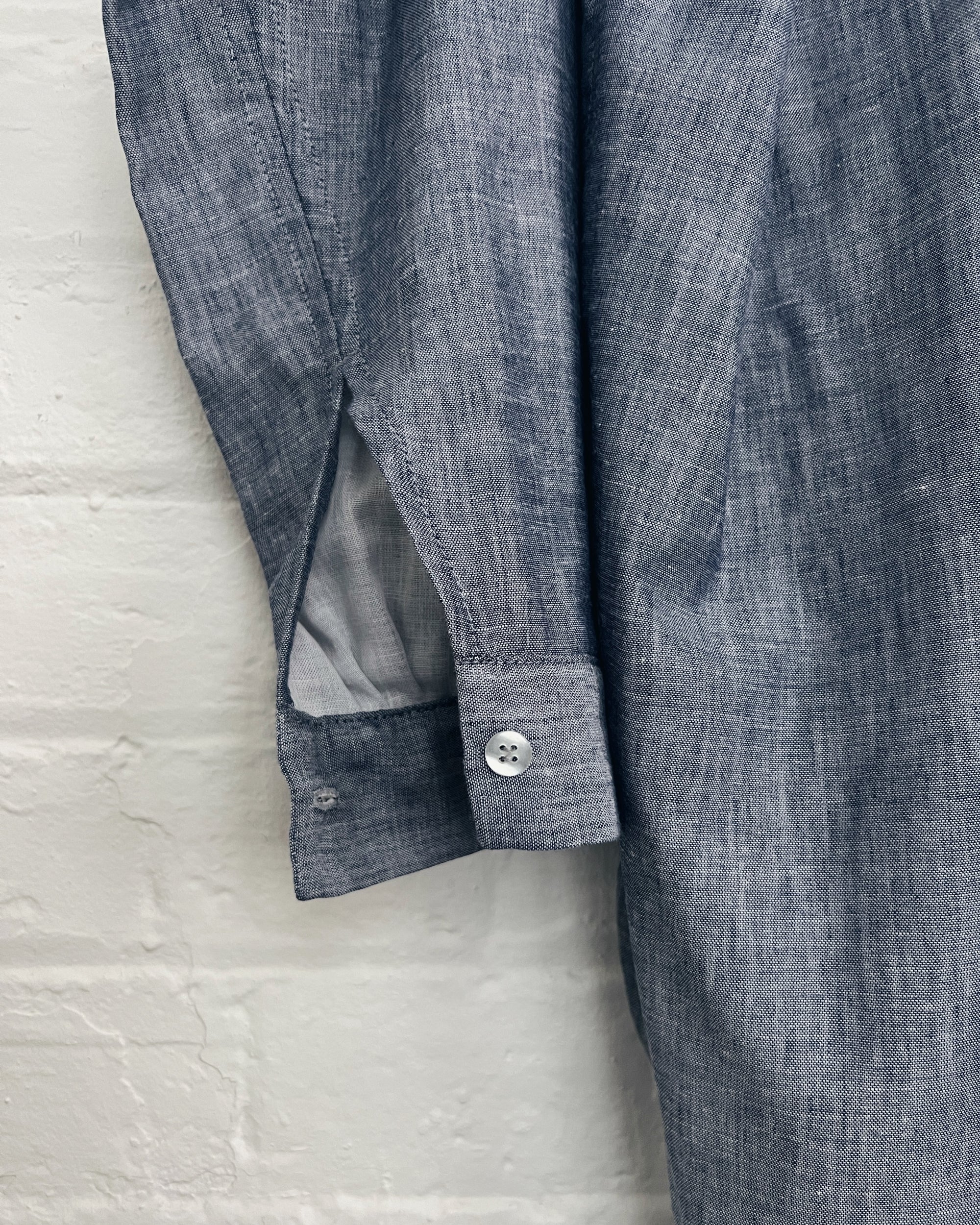 LJ struthers : chambray cotton shirt