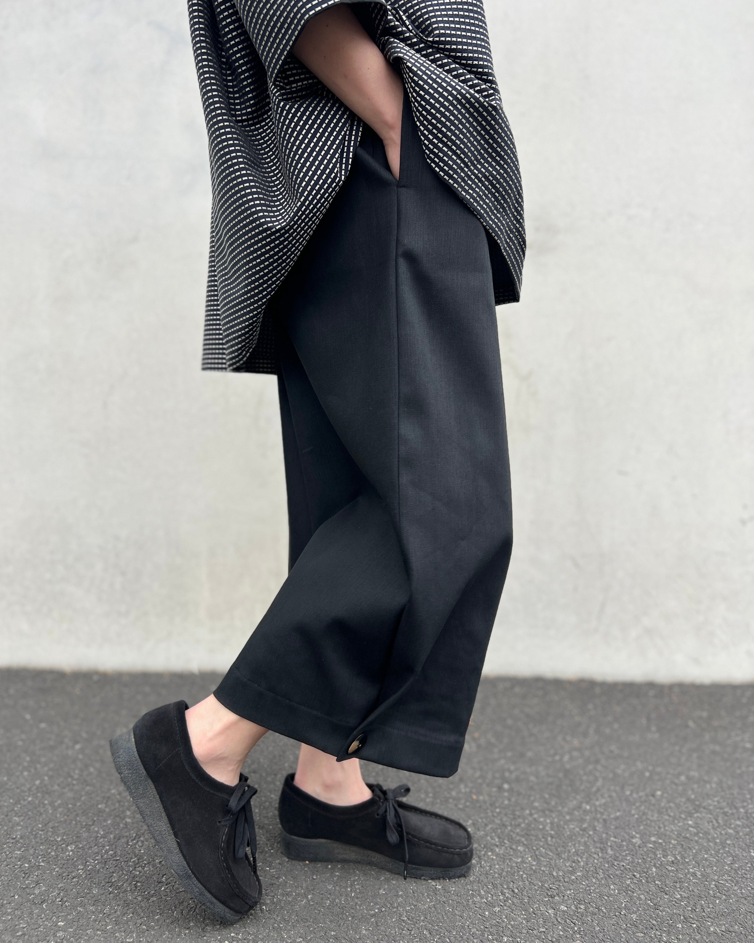 LJ struthers : heavy cotton charcoal pants