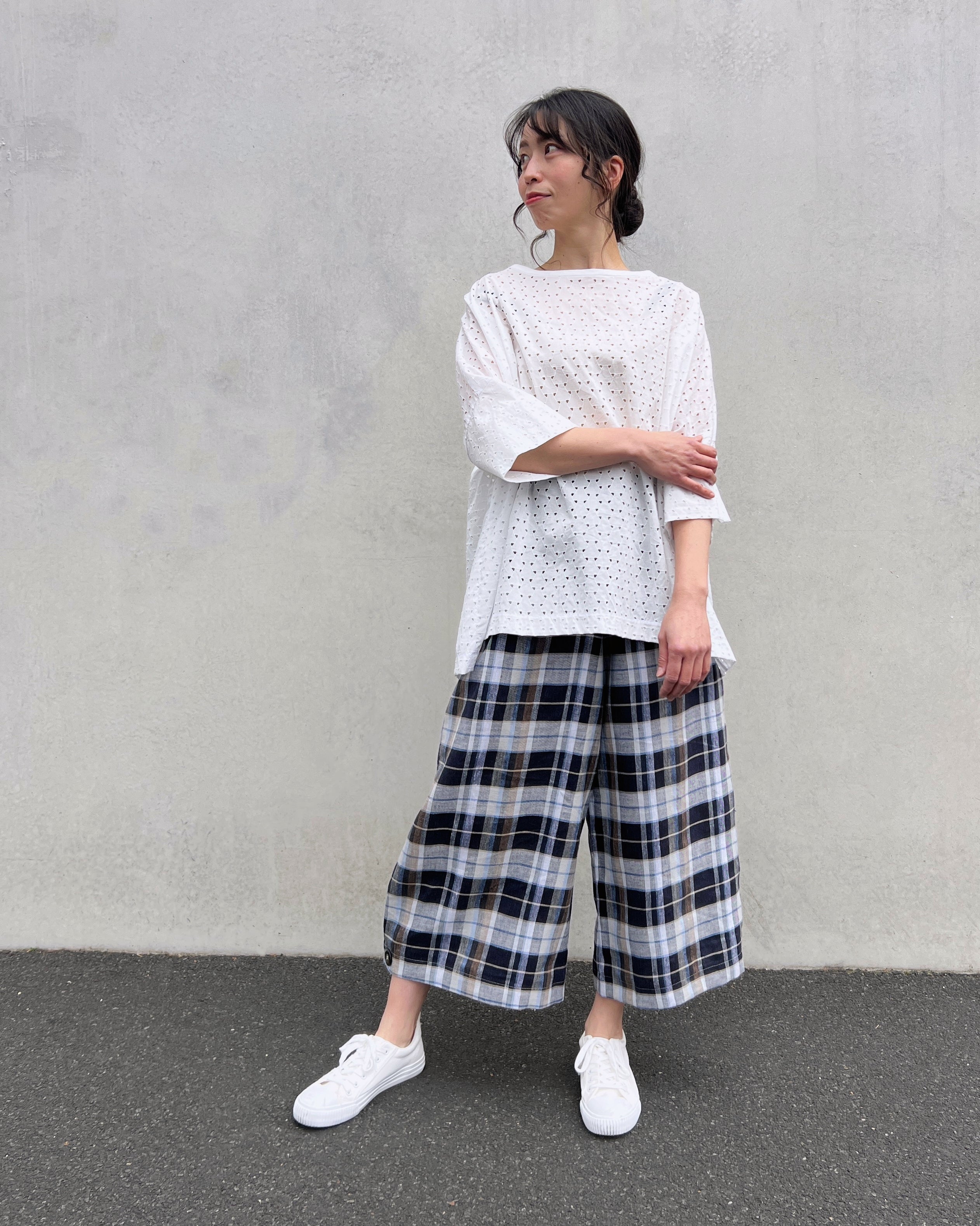 LJ struthers : linen pants