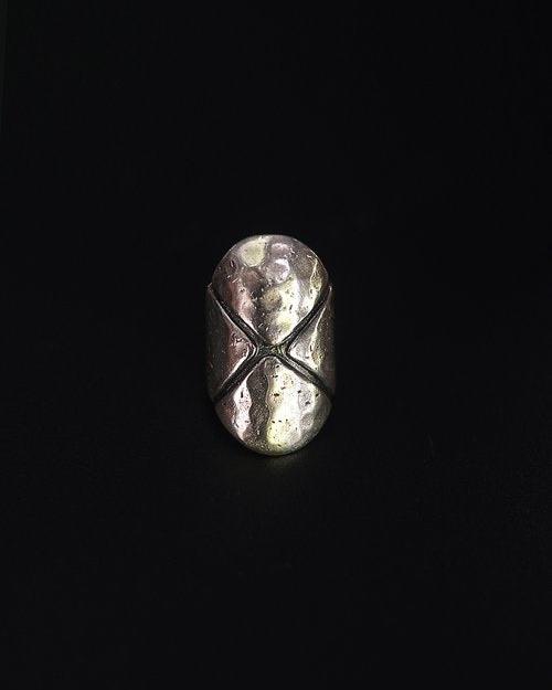 Ewa : asmat ring