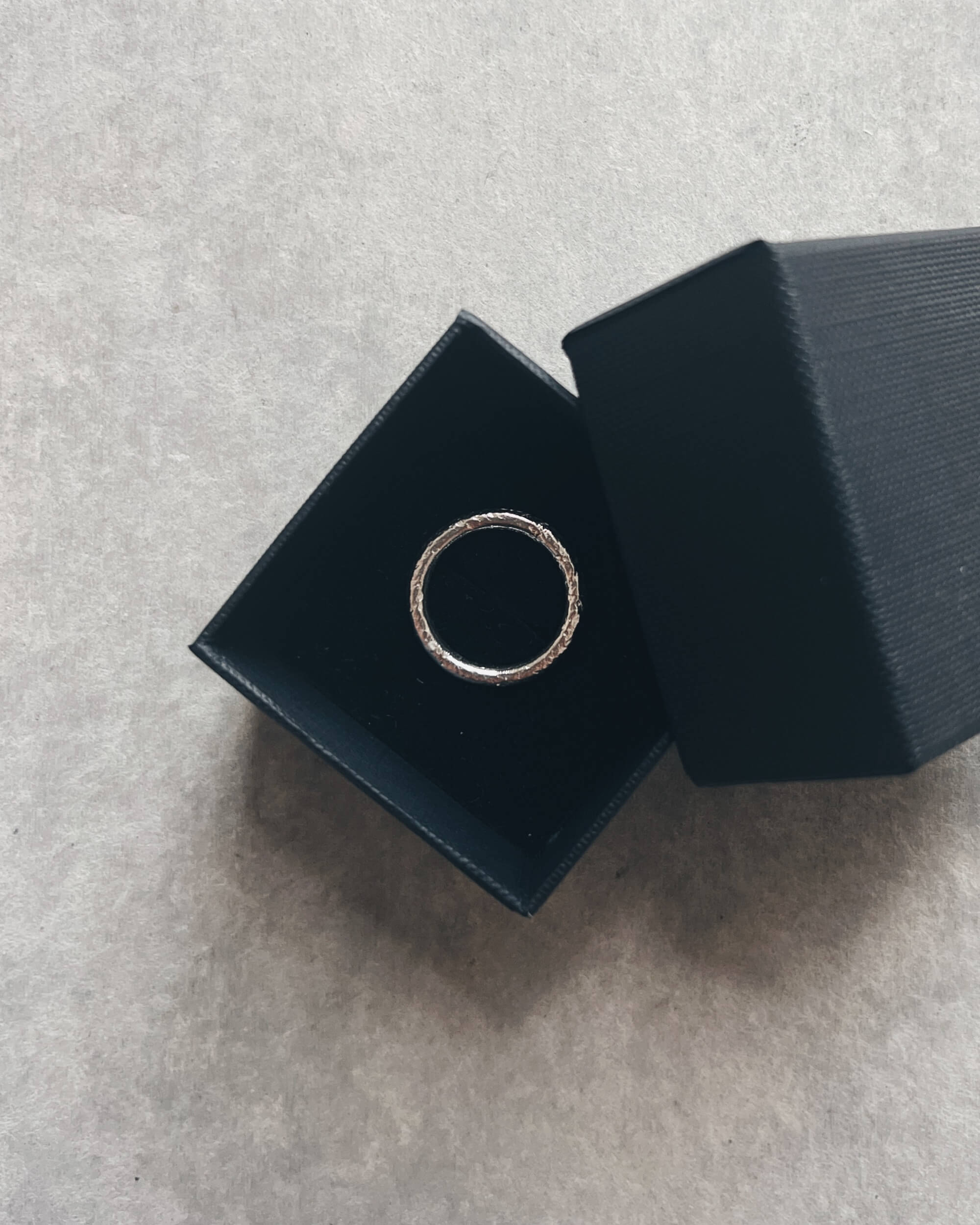 ajs design studio : rhodium texture ring