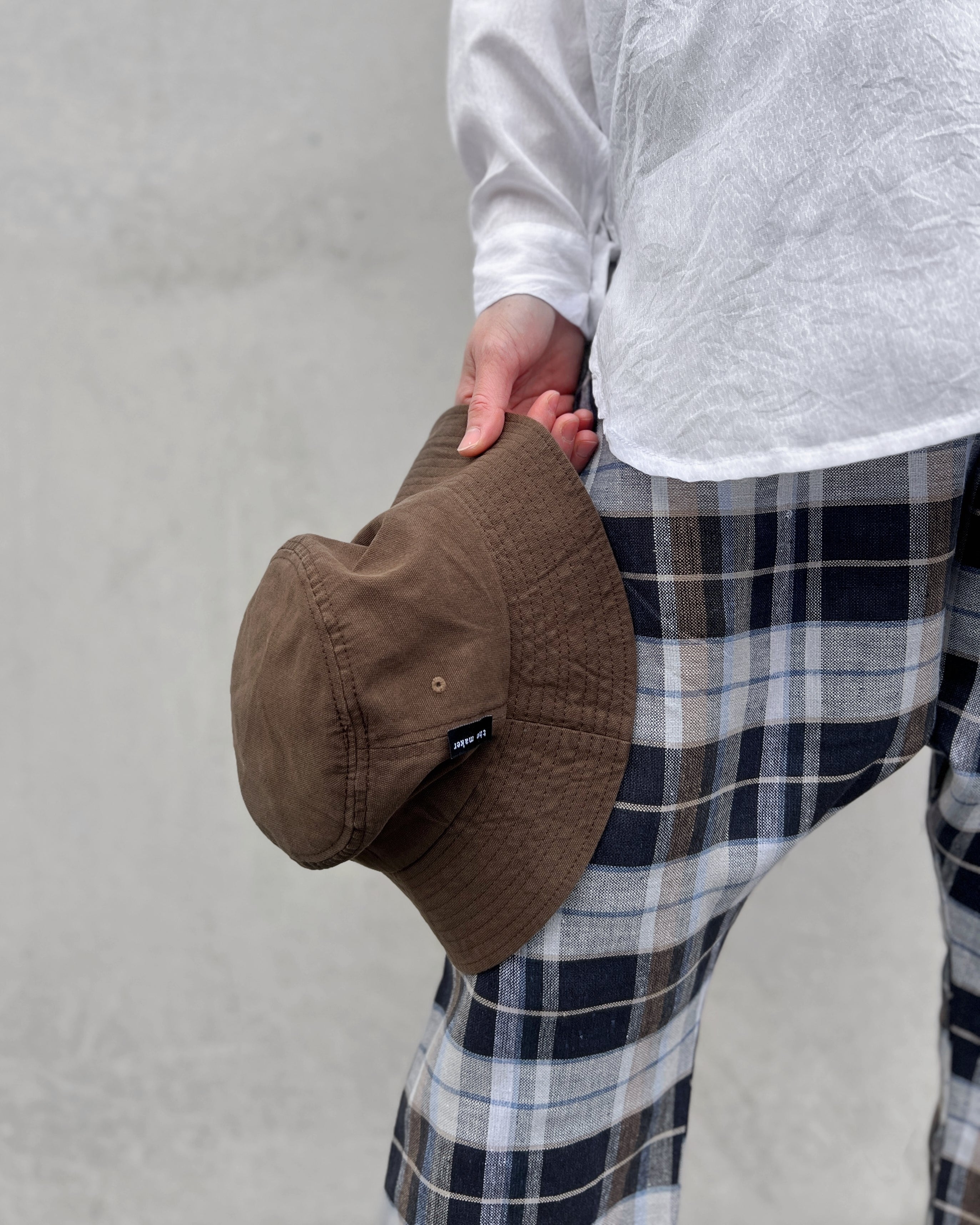 'm' for the maker : natsu bucket hat in coffee