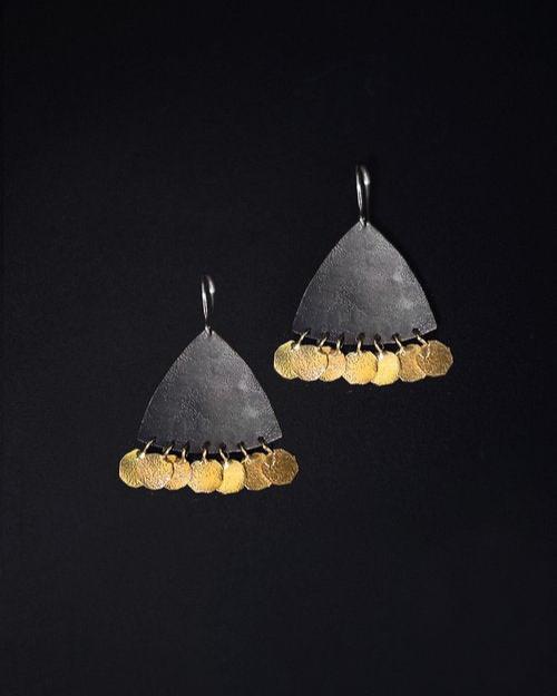 Ewa : oxidised silver biak earrings