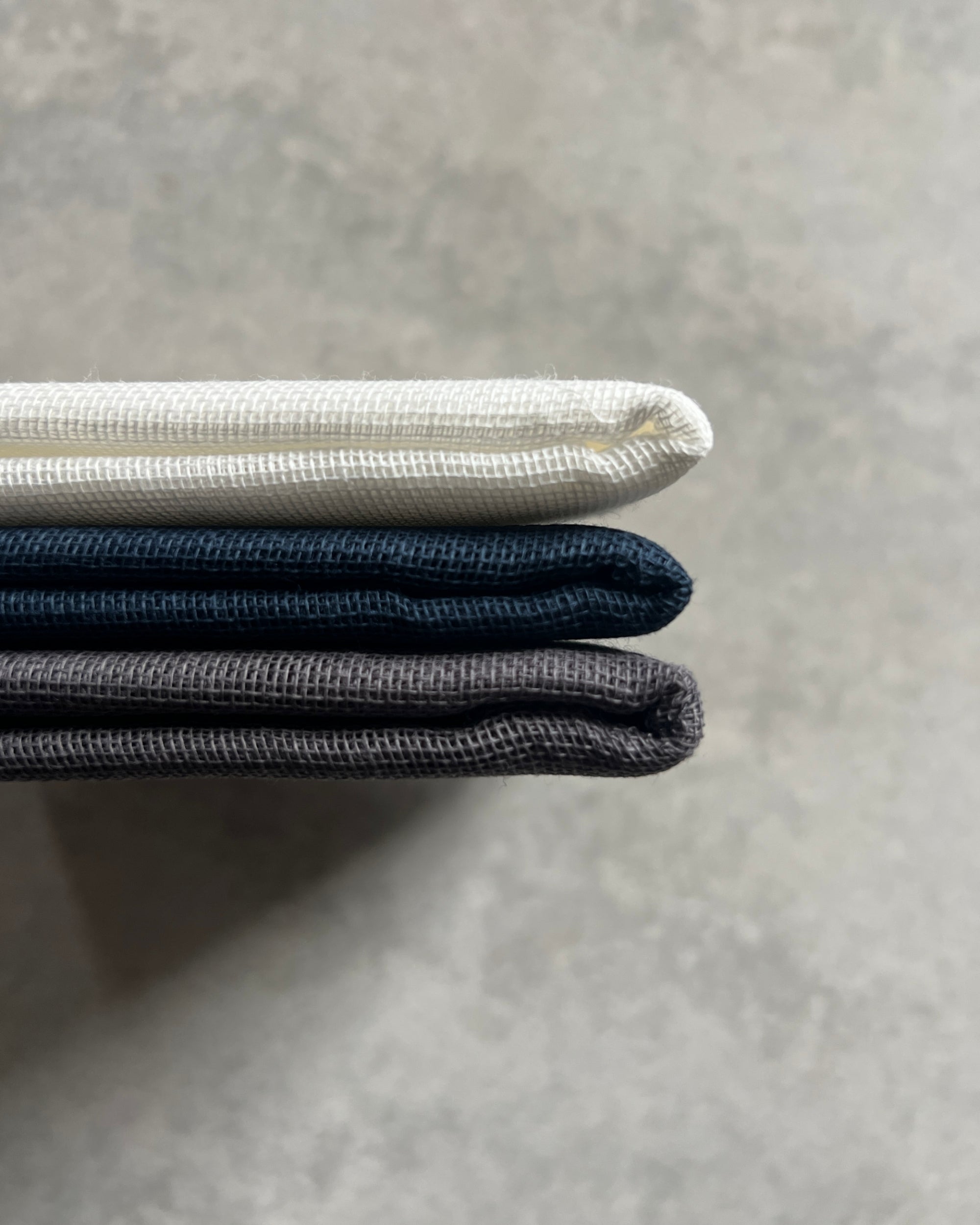 ban inoue : caya hand towel