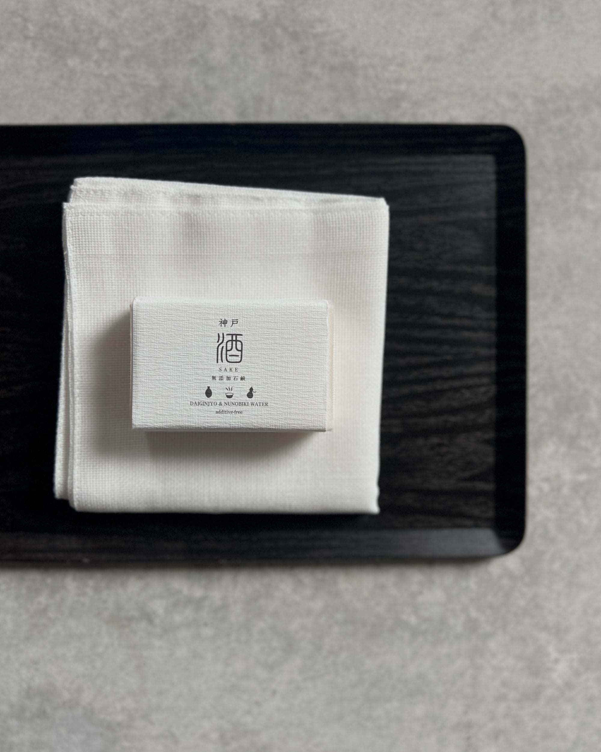 ban inoue : caya hand towel