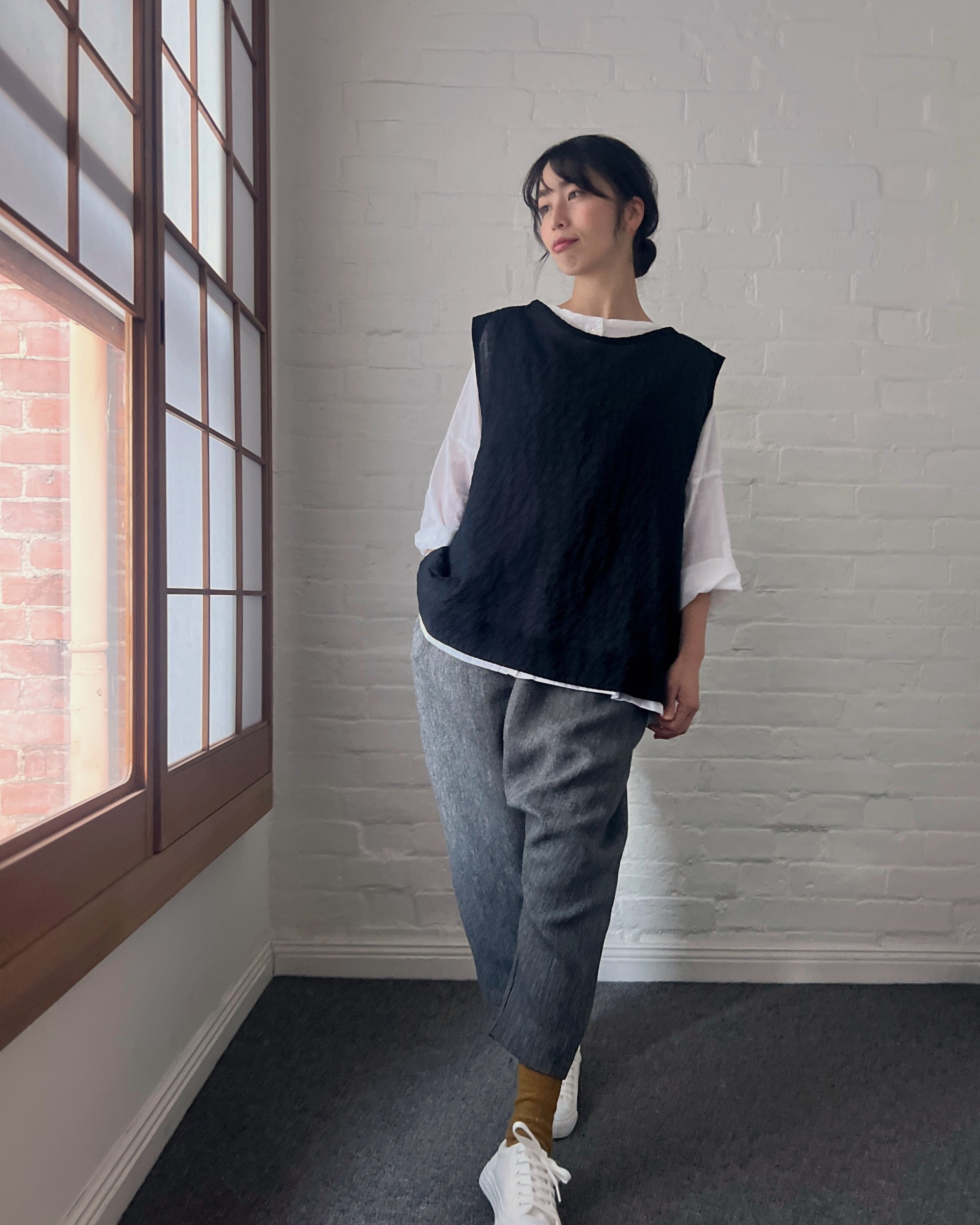 LJ struthers : textured weave pants