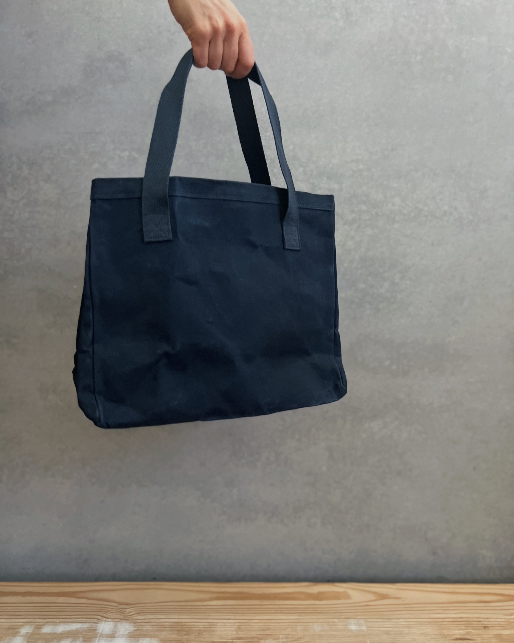 medium waxed canvas tote