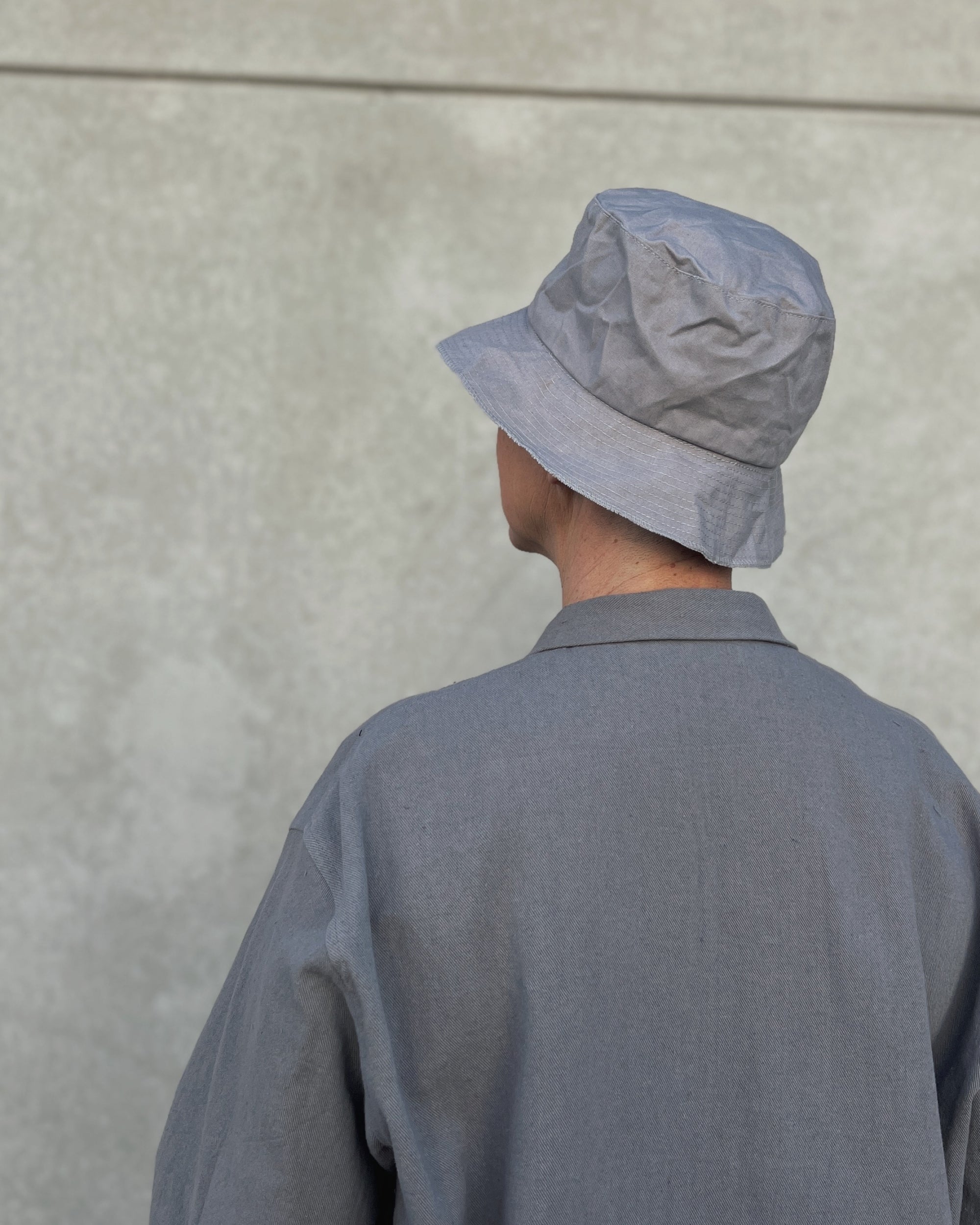 mature ha : paraffin hat in dove