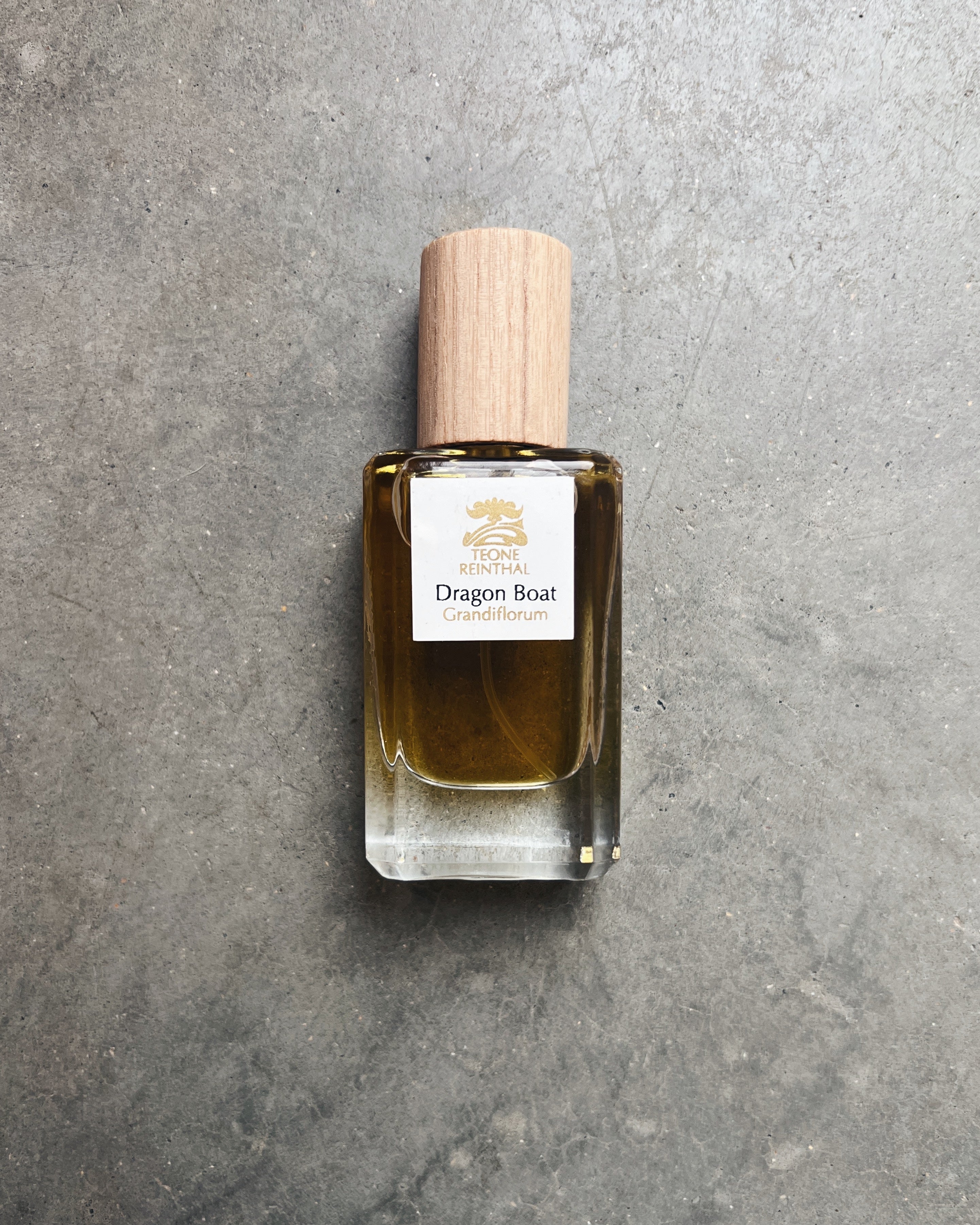 Teone Reinthal perfume : dragon boat grandiflorum