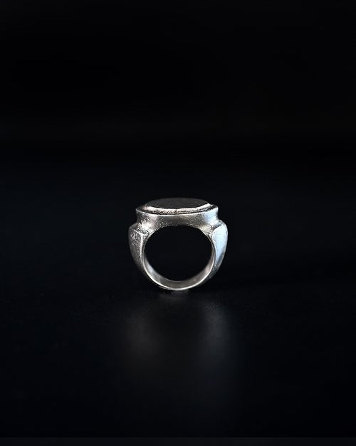 Ewa : mandorla ring