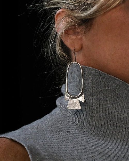 Ewa : silver krisa earrings
