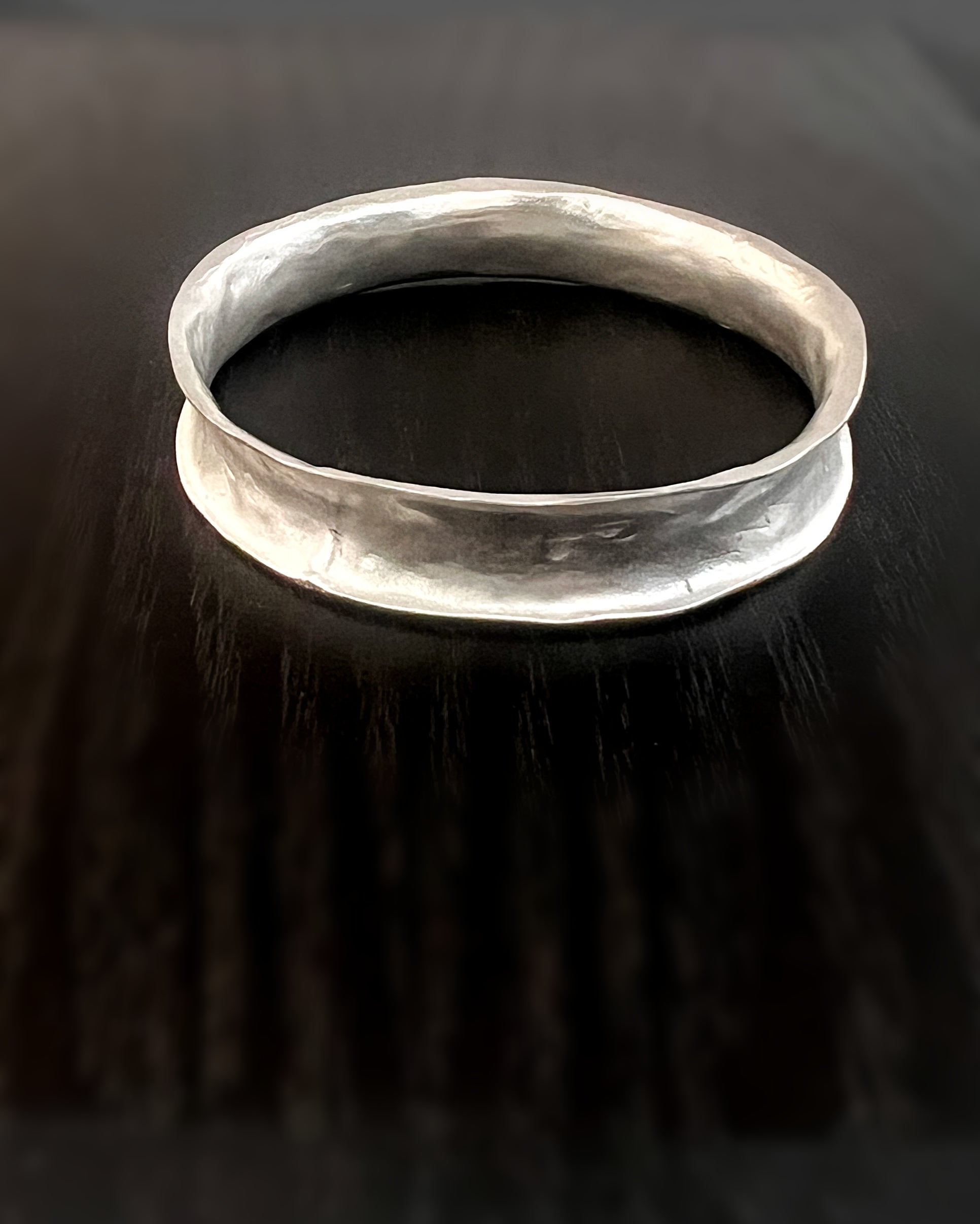 Ewa : stacking bangle