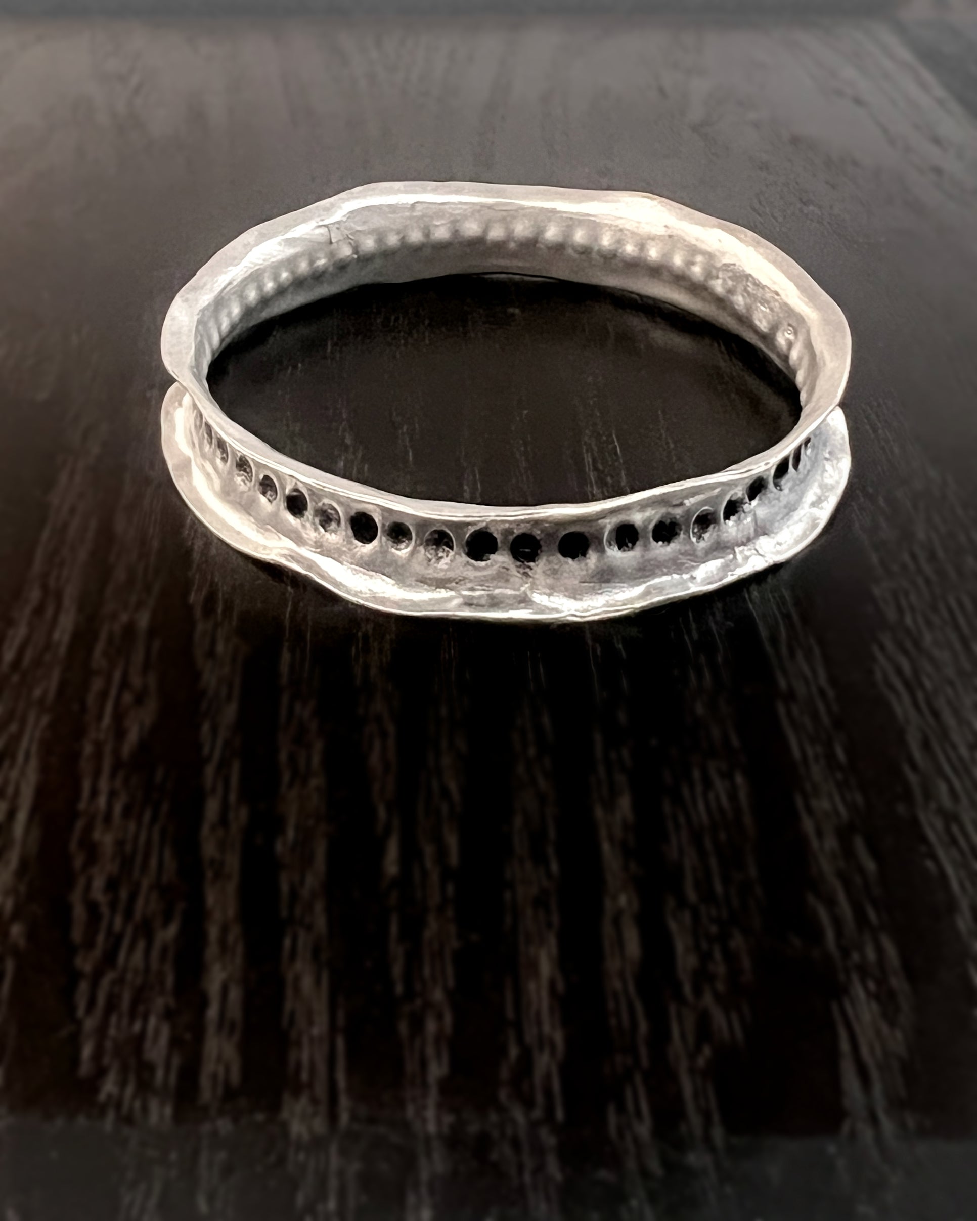 Ewa : stacking bangle