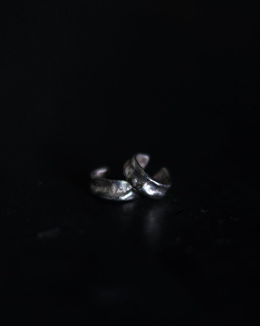 Ewa : silver ear cuff