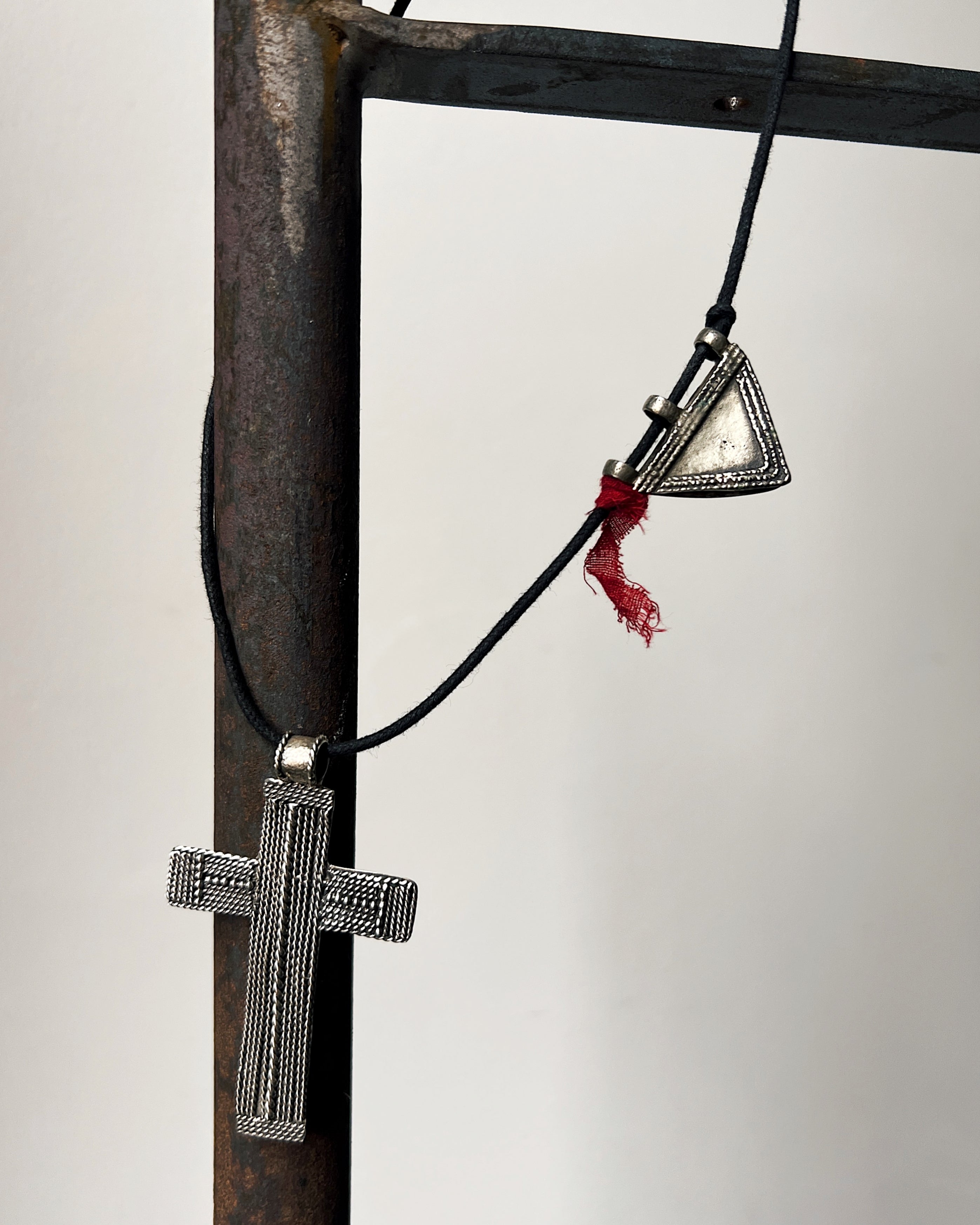 Ewa : silver necklace