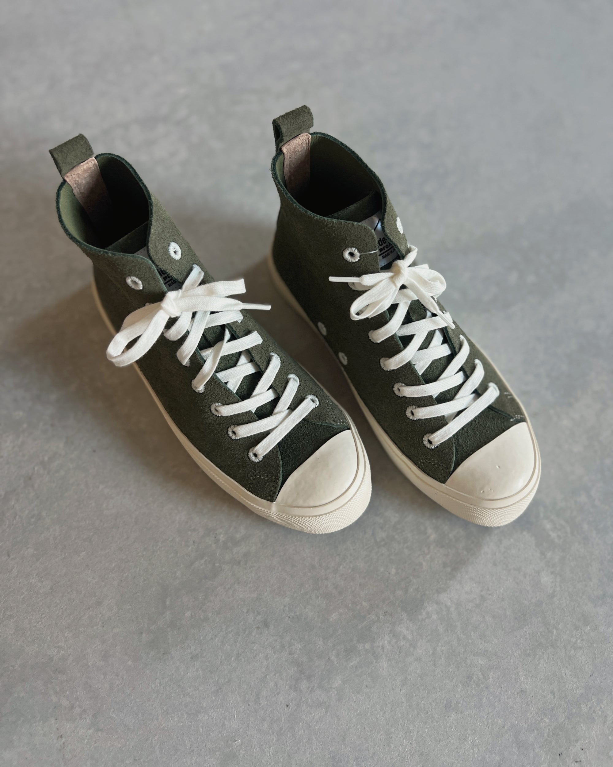 hide-base project : suede high-top shoes in khaki