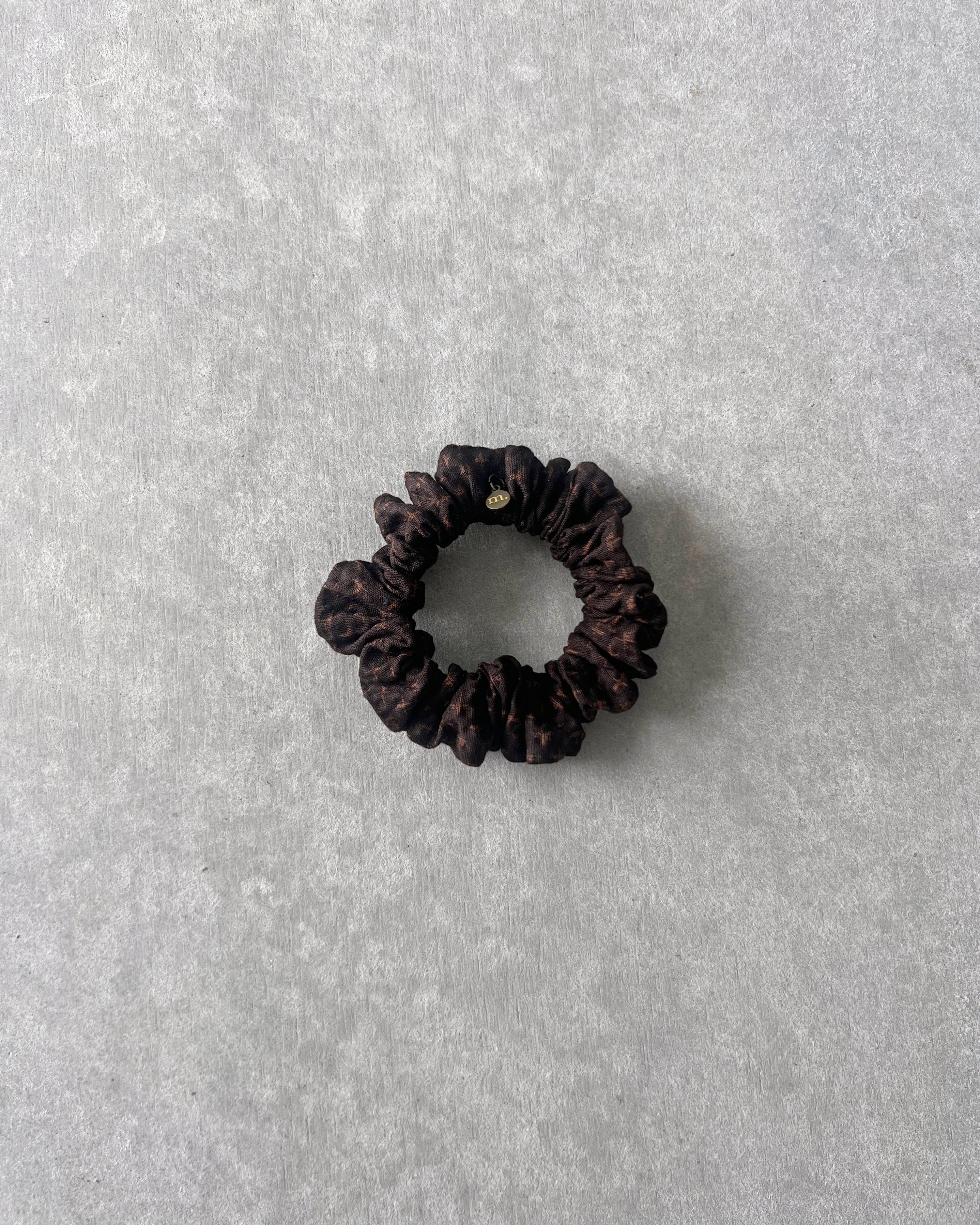 'm' for the maker : scrunchie