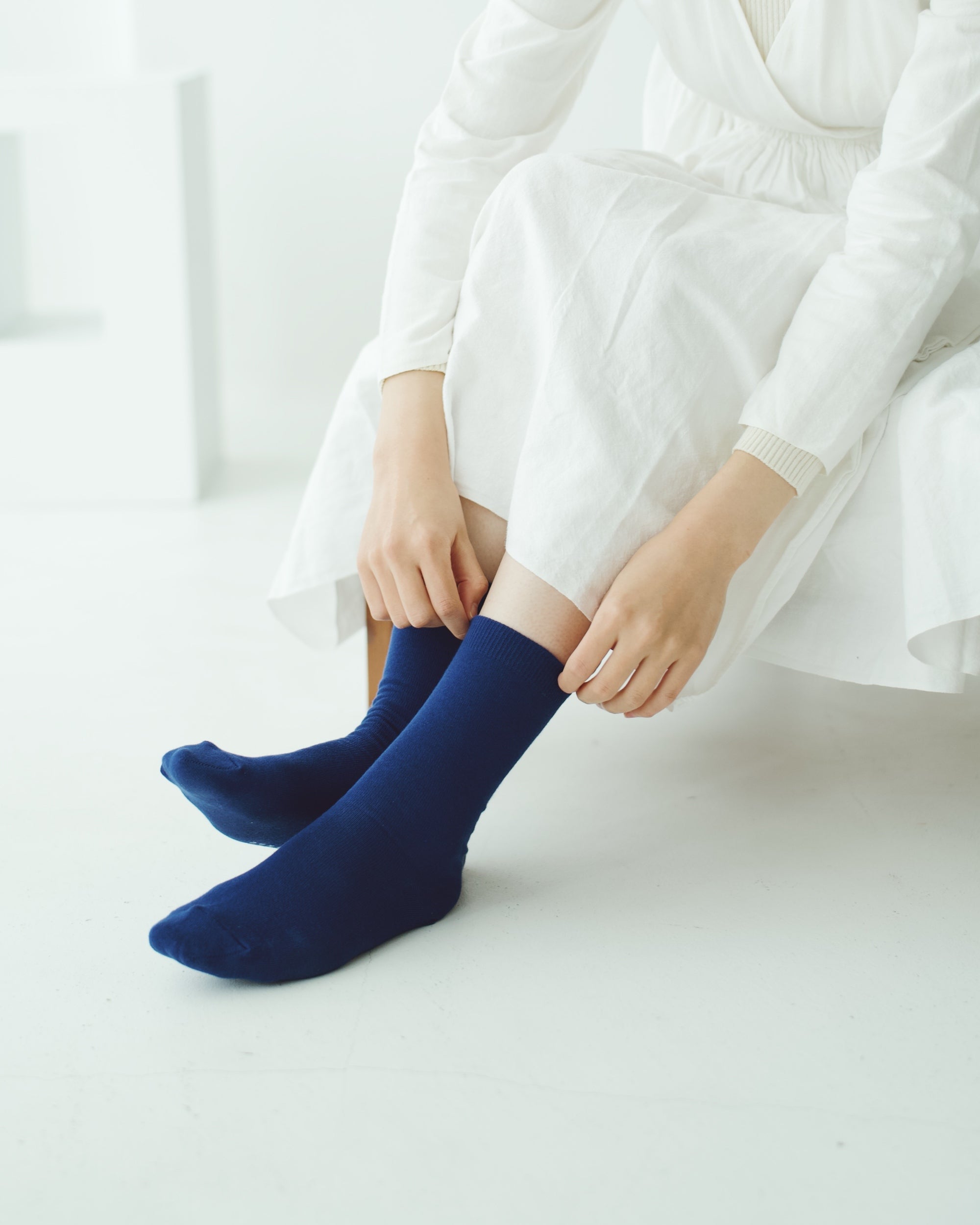 hakne : silk cotton double faced socks