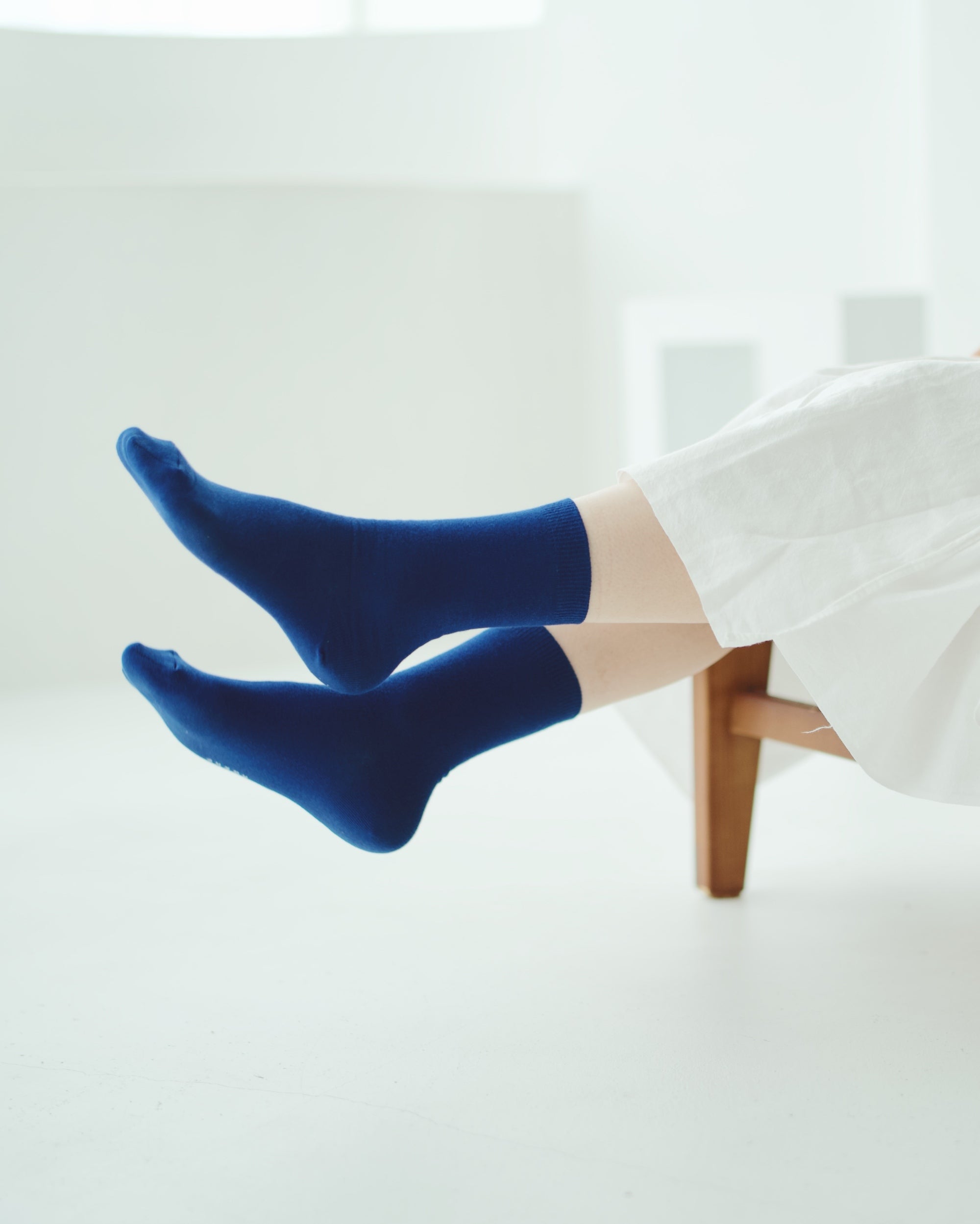 hakne : silk cotton double faced socks
