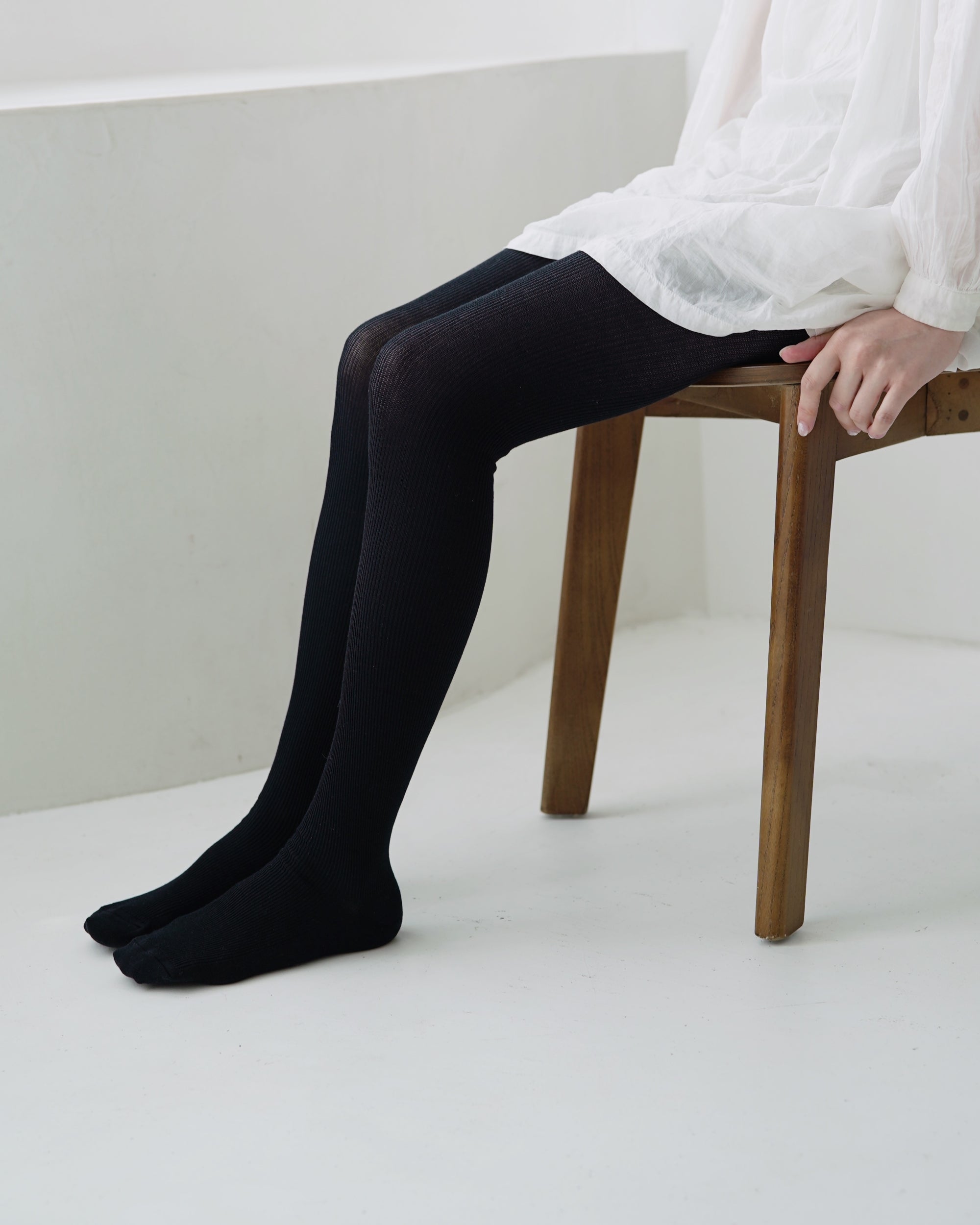 hakne : silk cotton ribbed tights