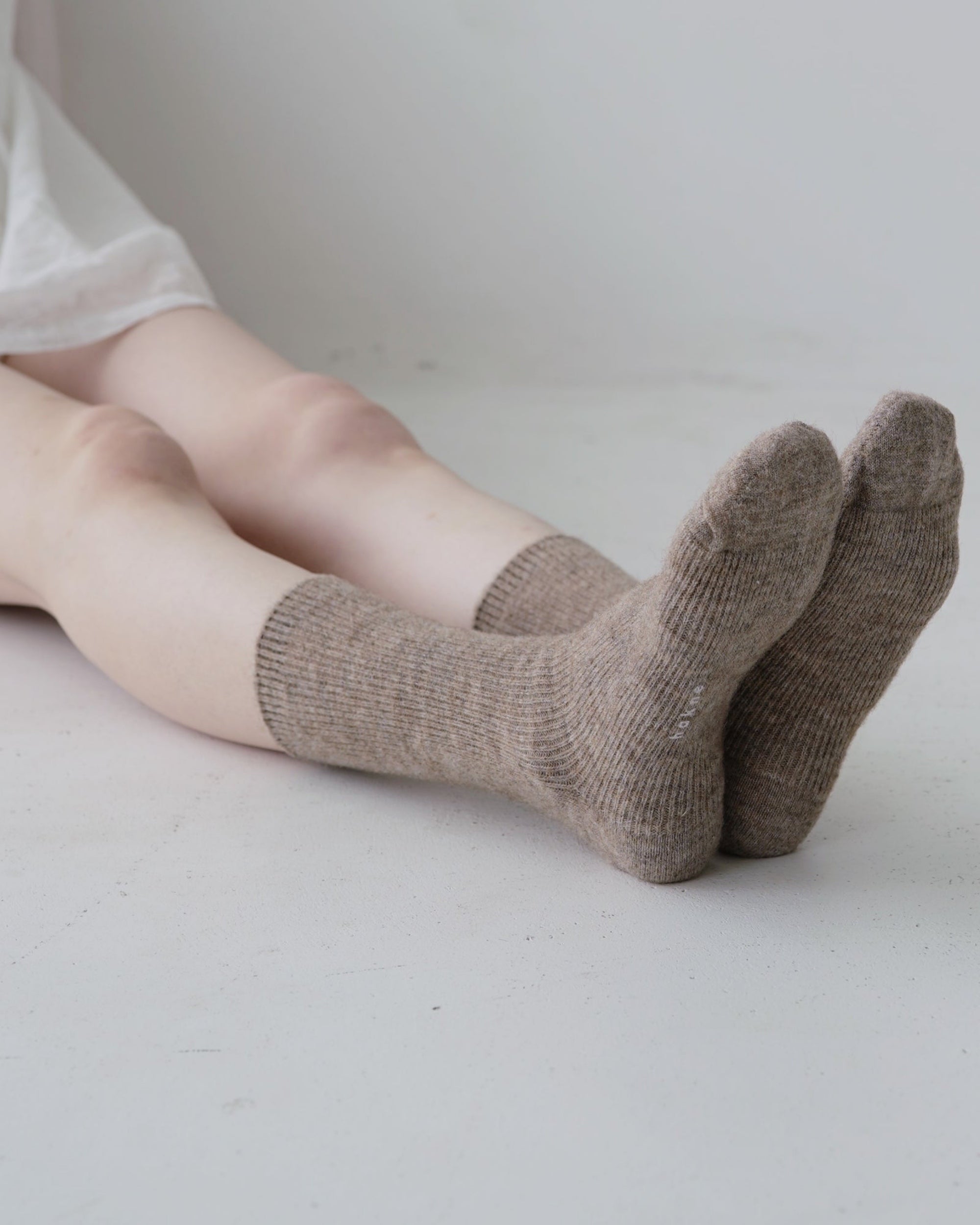 hakne : suri alpaca ribbed socks