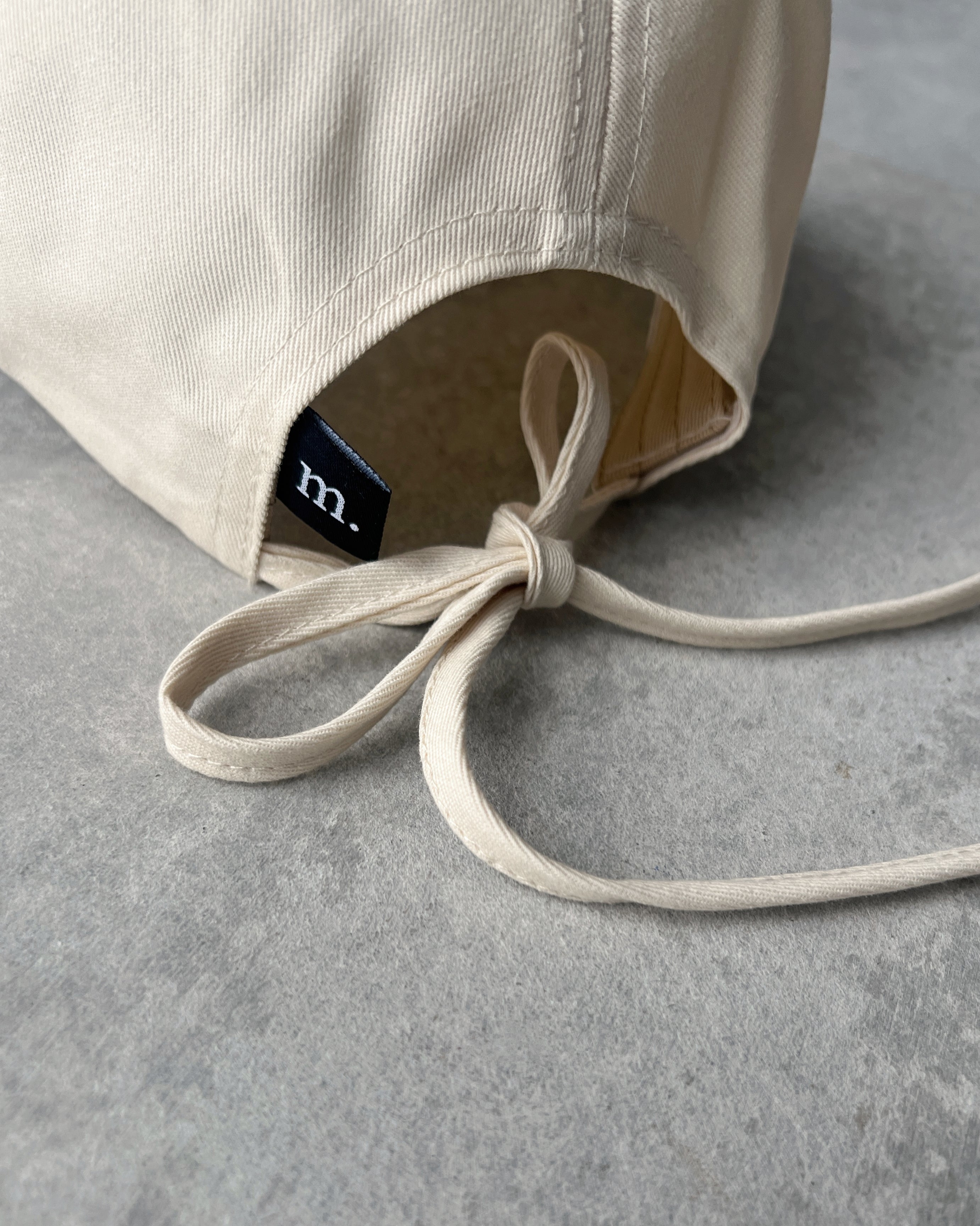 'm' for the maker : oasis cap in vanilla bean