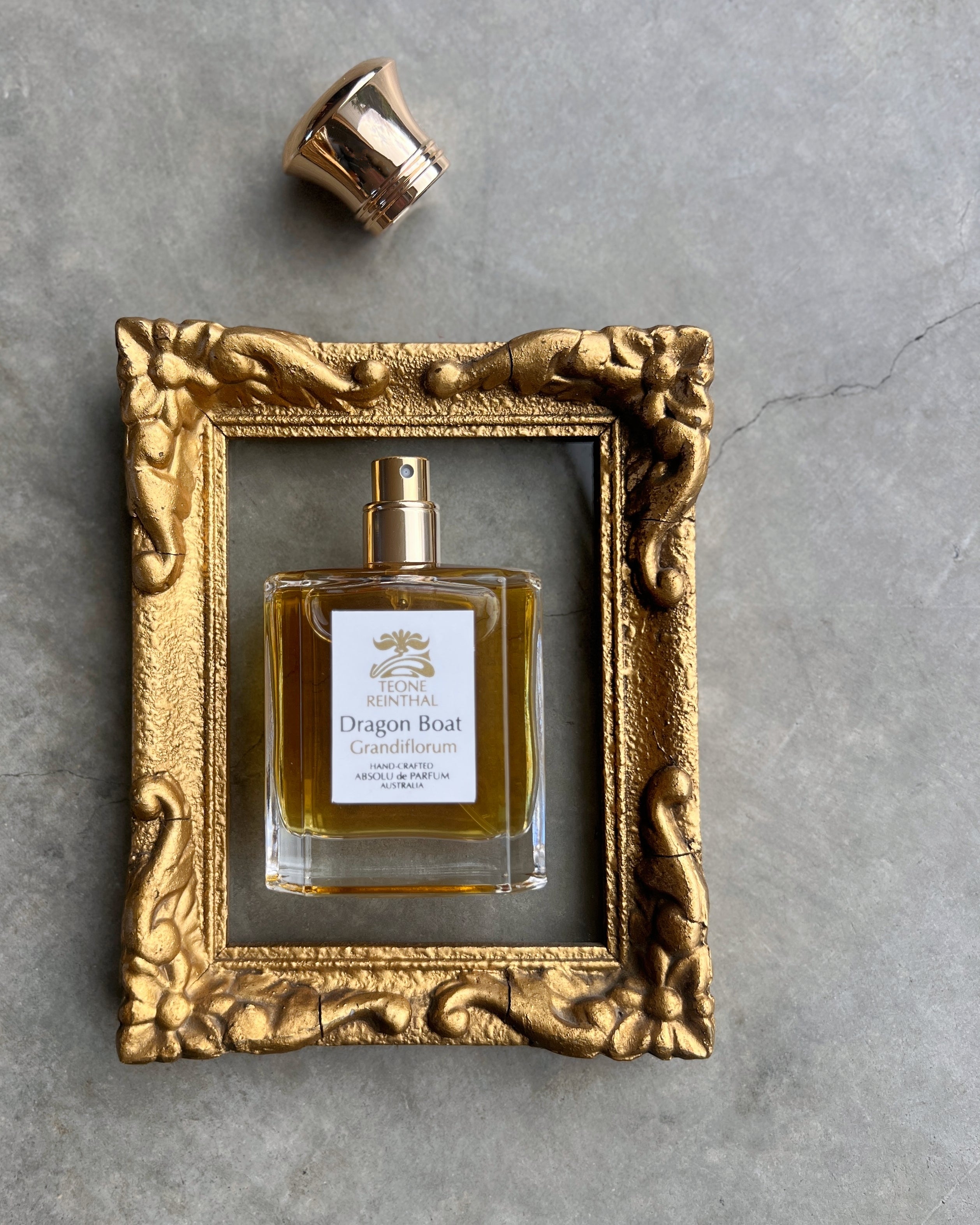 Teone Reinthal perfume : dragon boat grandiflorum