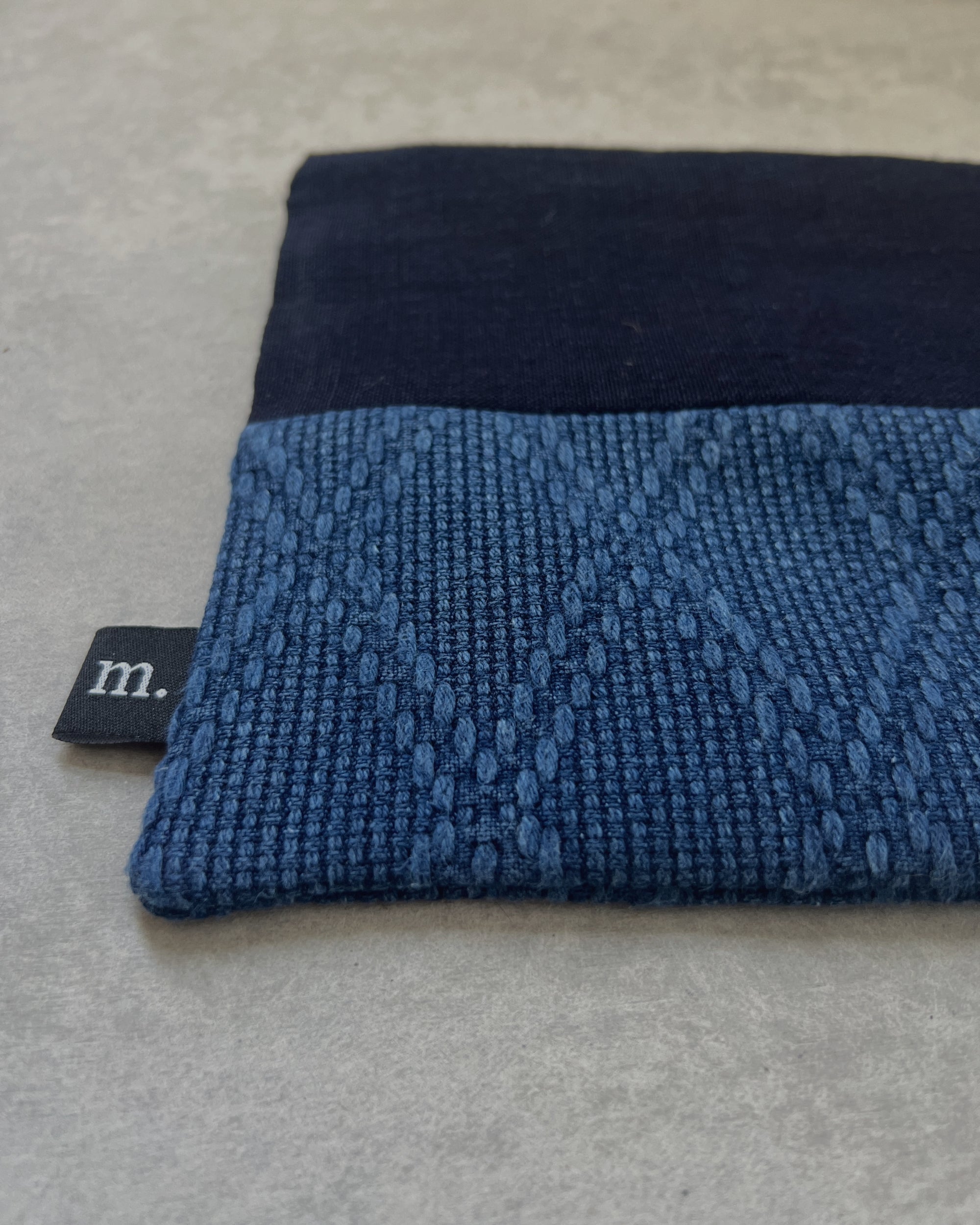 'm' for the maker : hachi bag