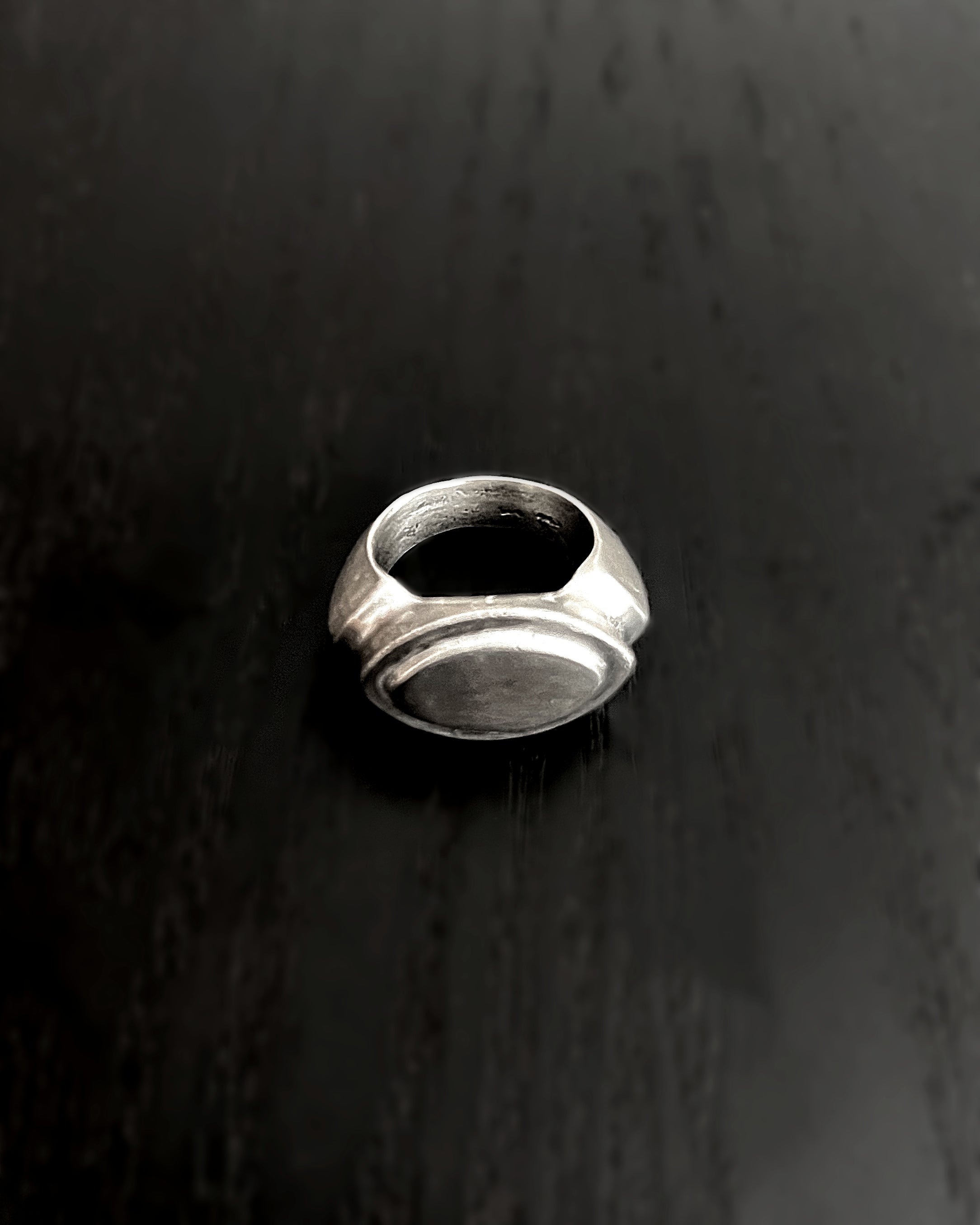 Ewa : mandorla ring