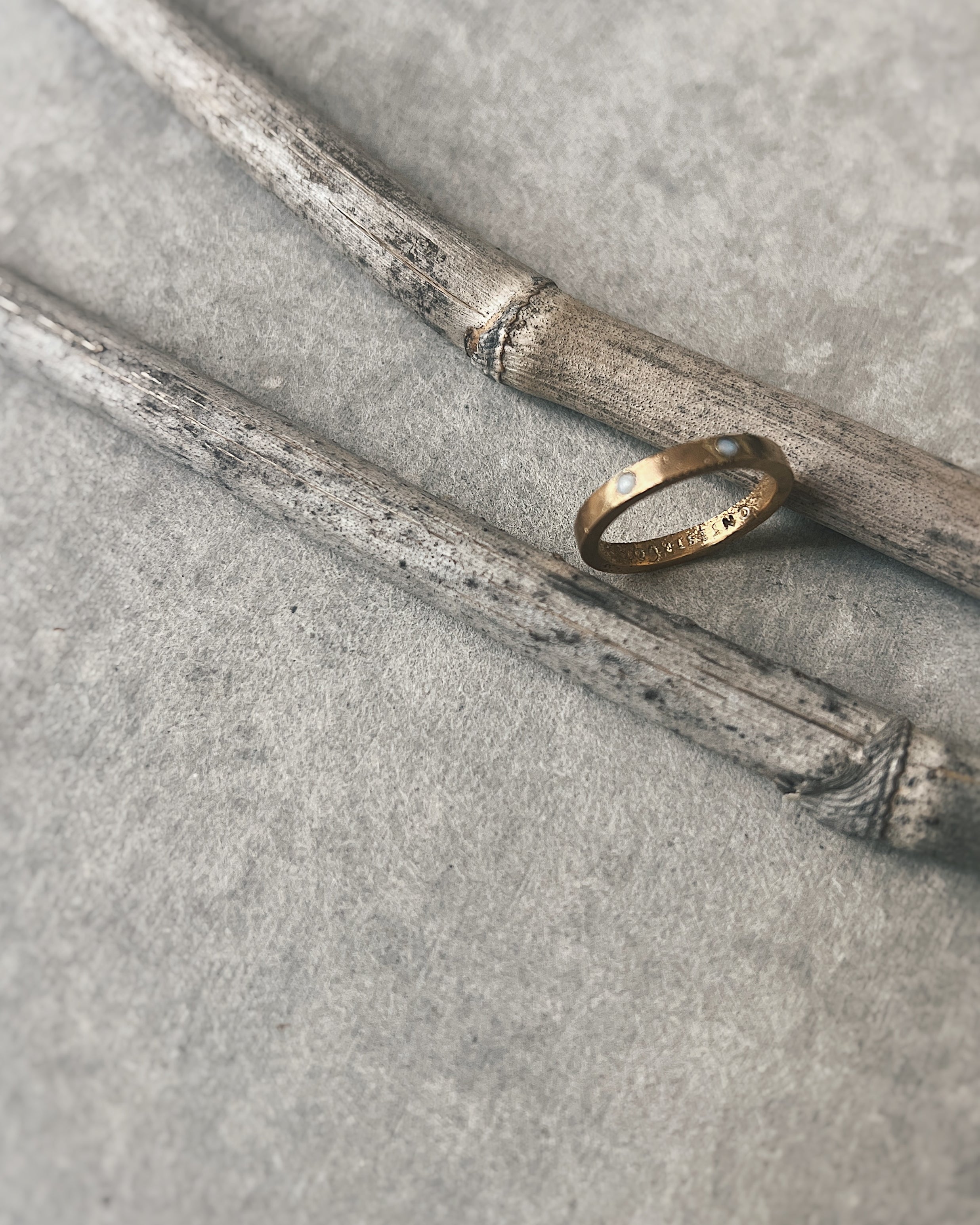 montestruque : two stars and a wish ring in bronze