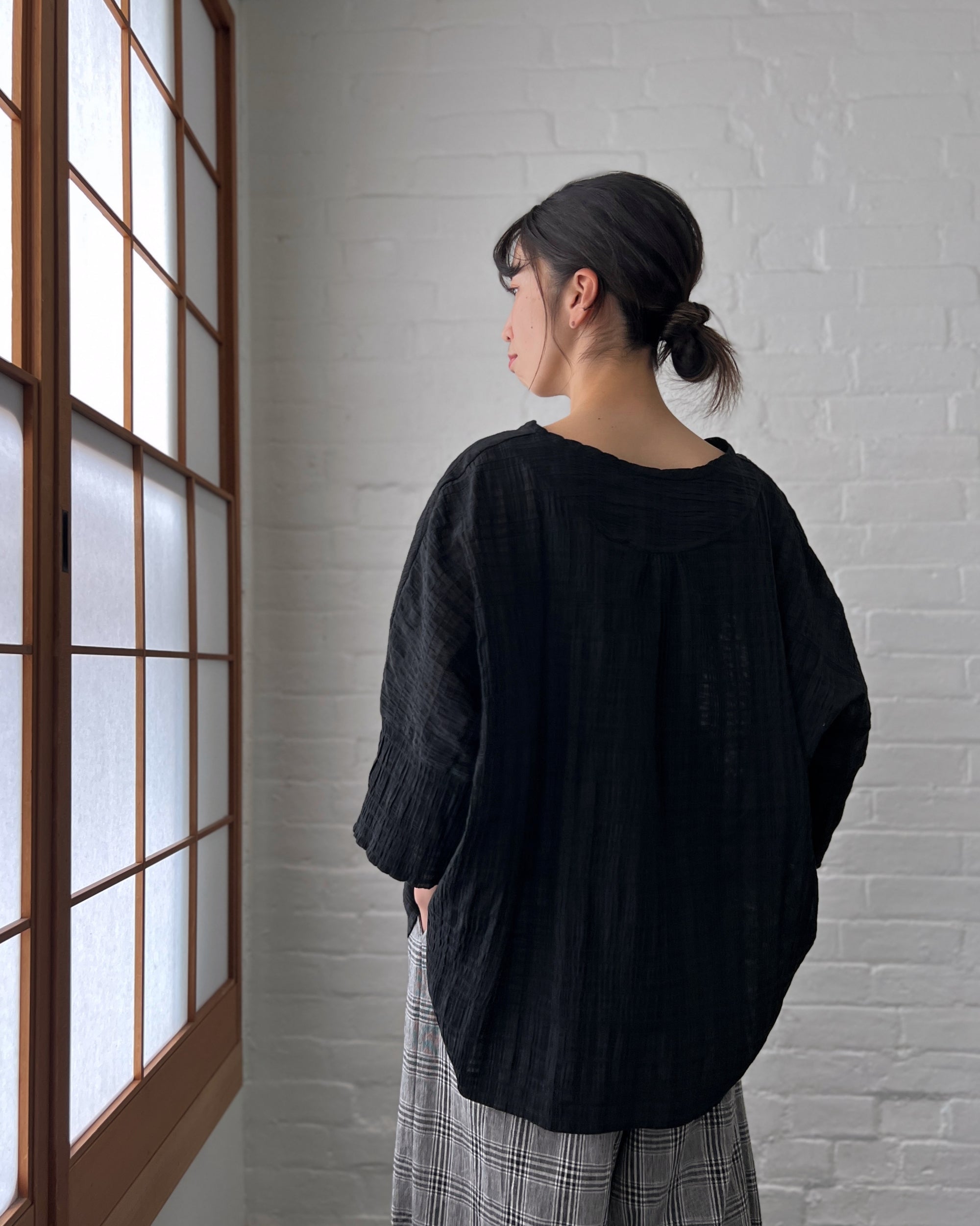 LJ struthers : sheer check lunar smock