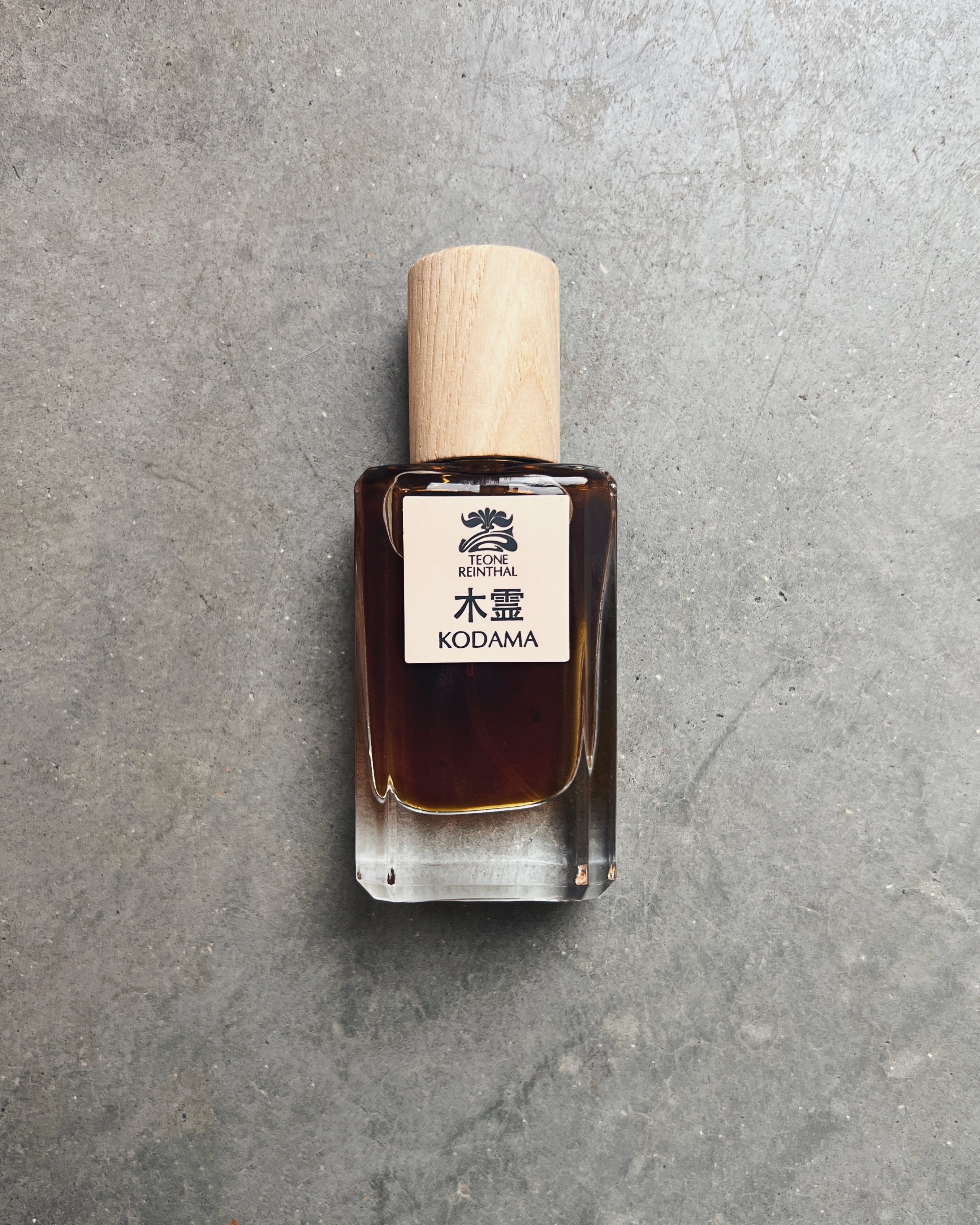 Teone Reinthal perfume : kodama