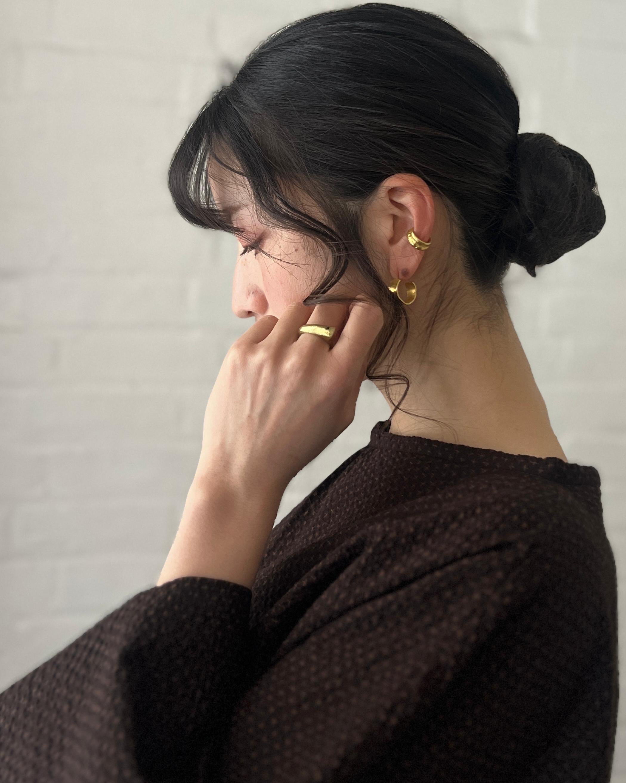 Ewa : gold plated ear cuff