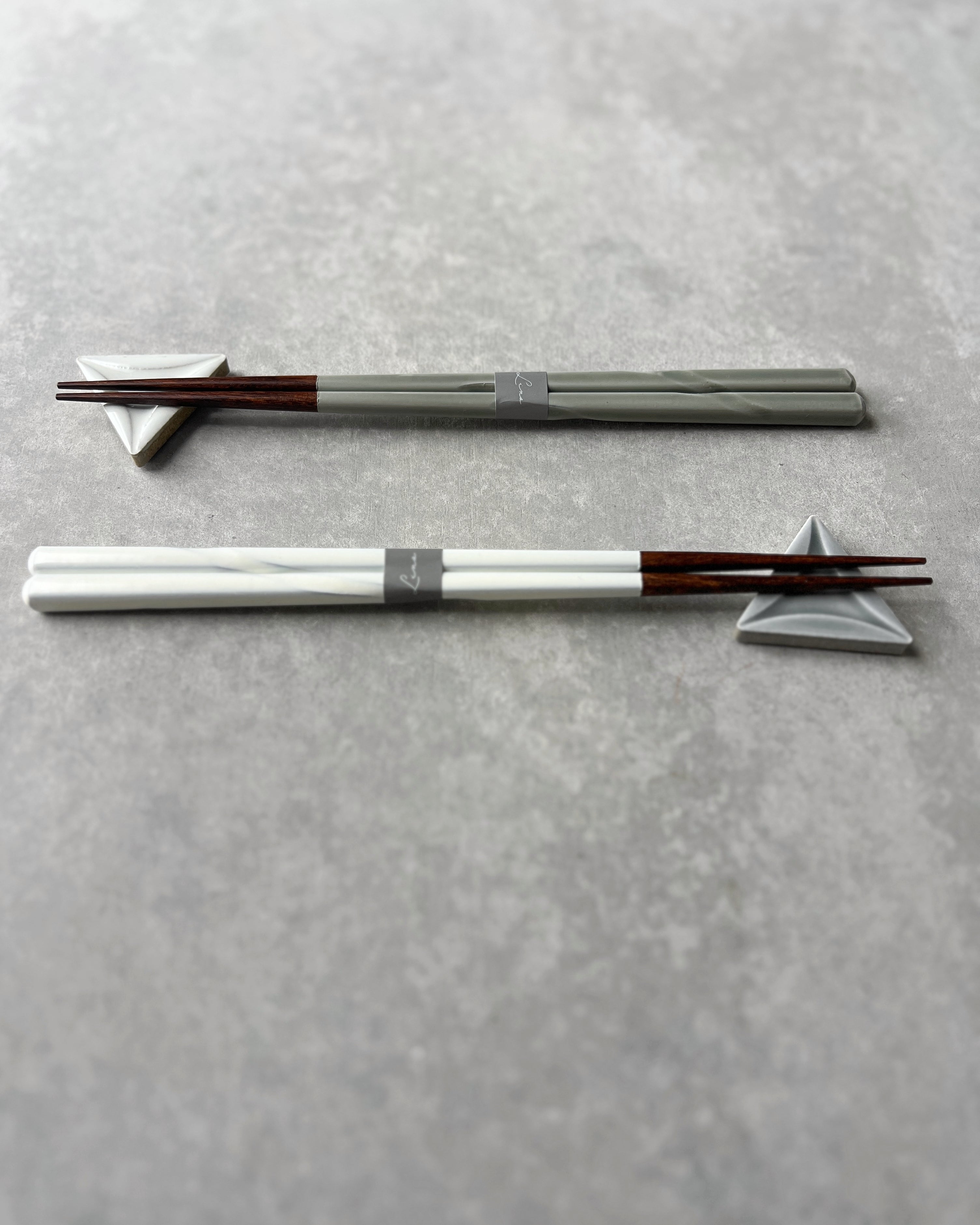 boxed chopstick & porcelain rest set