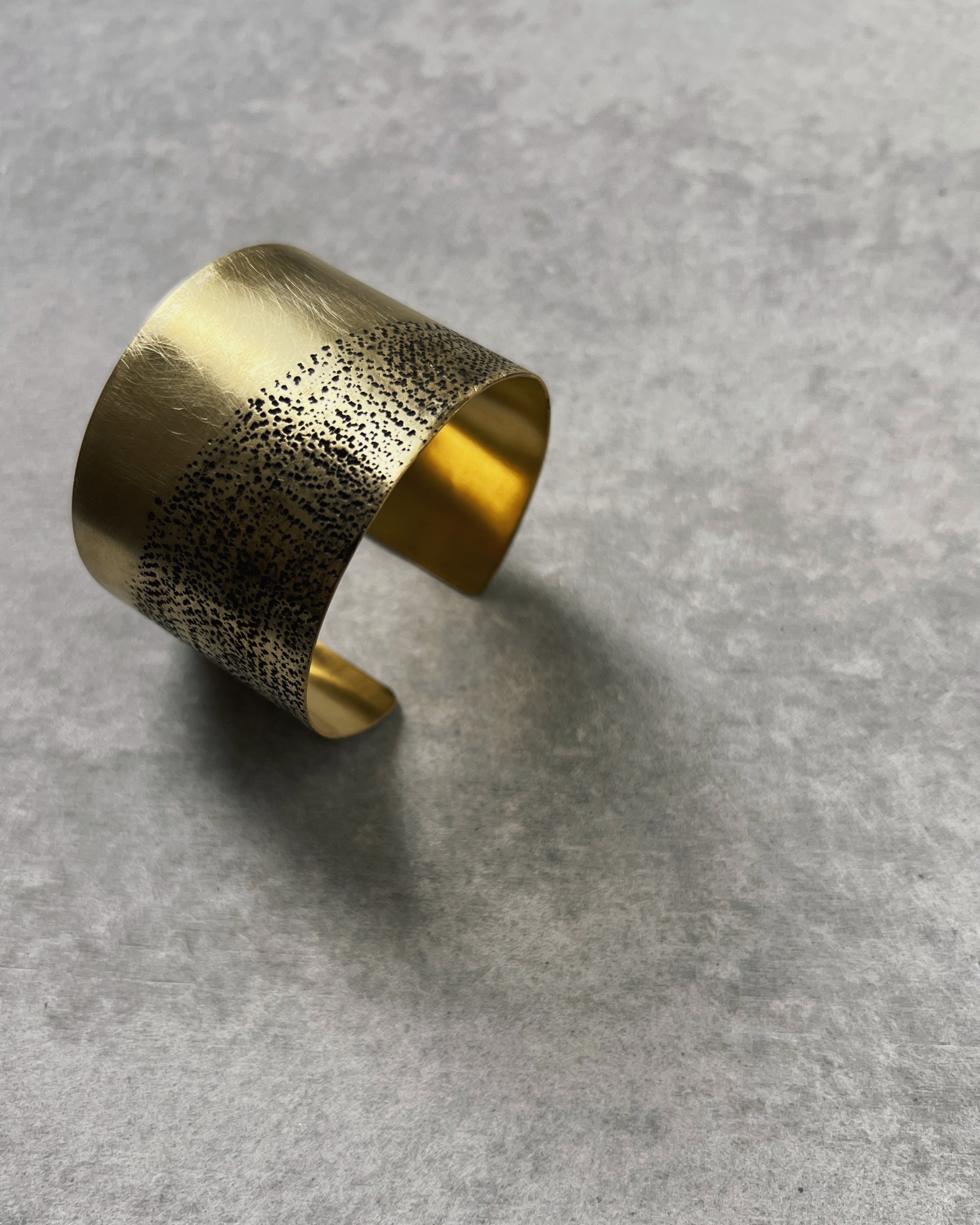 stacey vickery : textured brass cuff