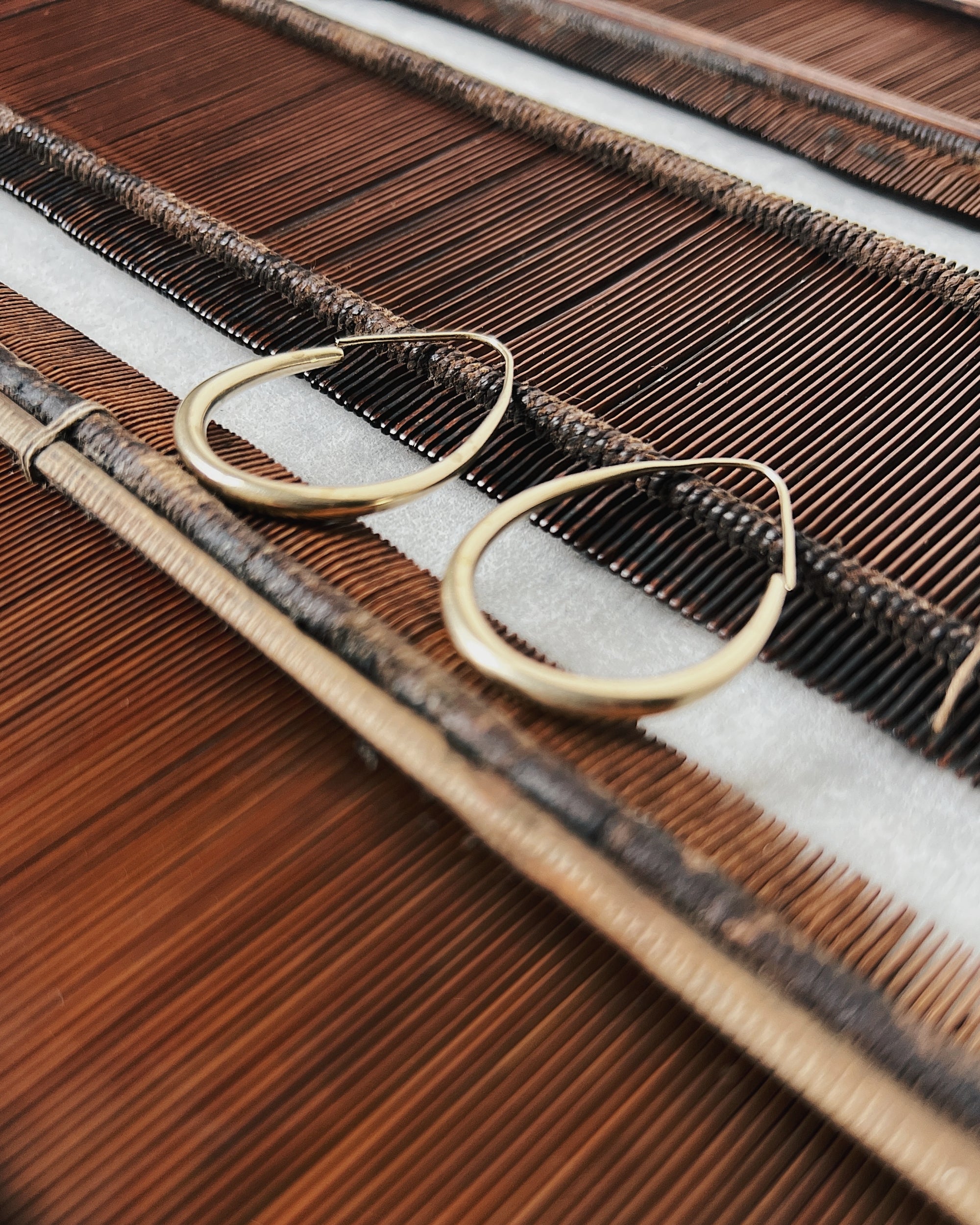 stacey vickery : thick brass teardrop hoop earrings