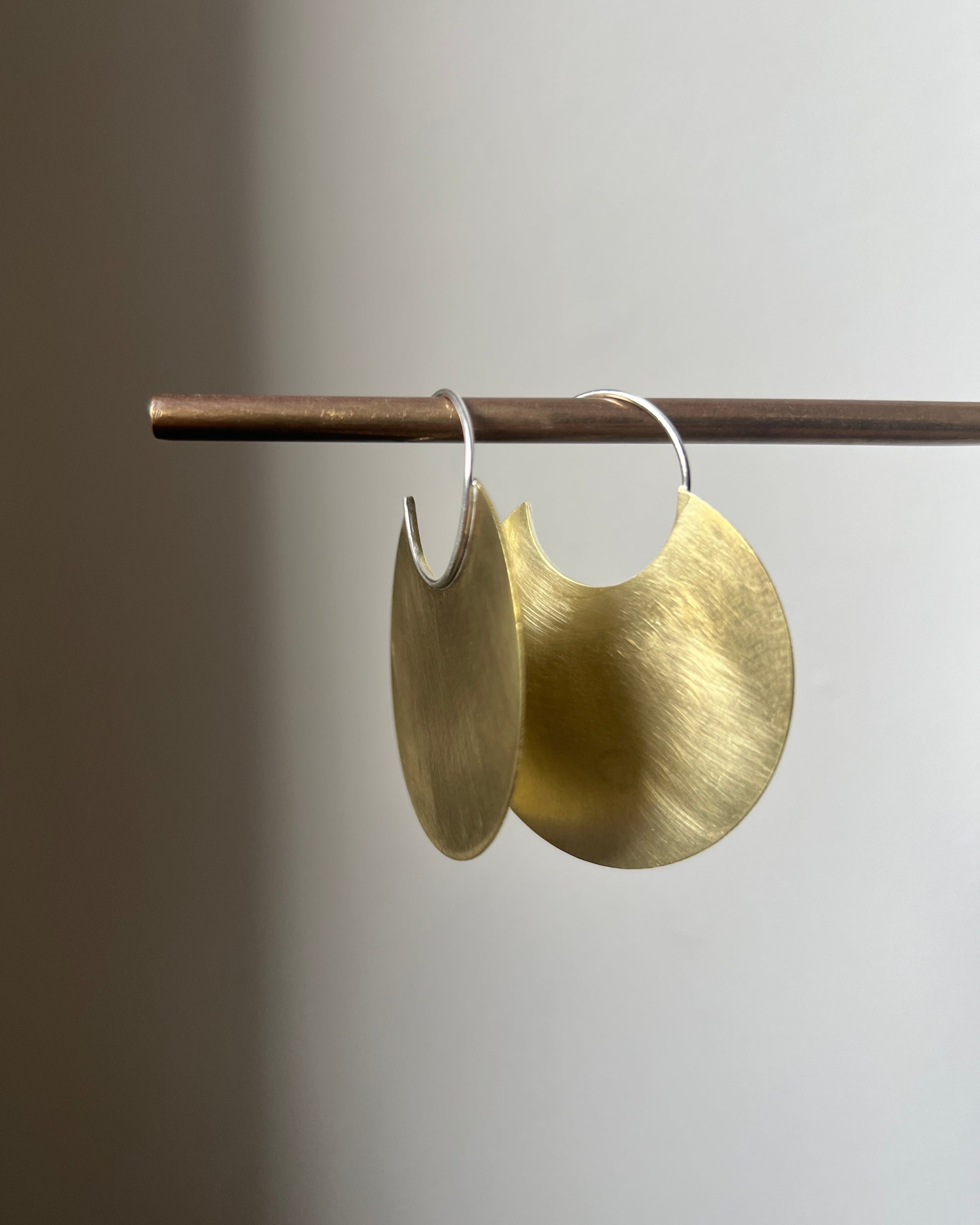stacey vickery : large brass & silver disc earrings