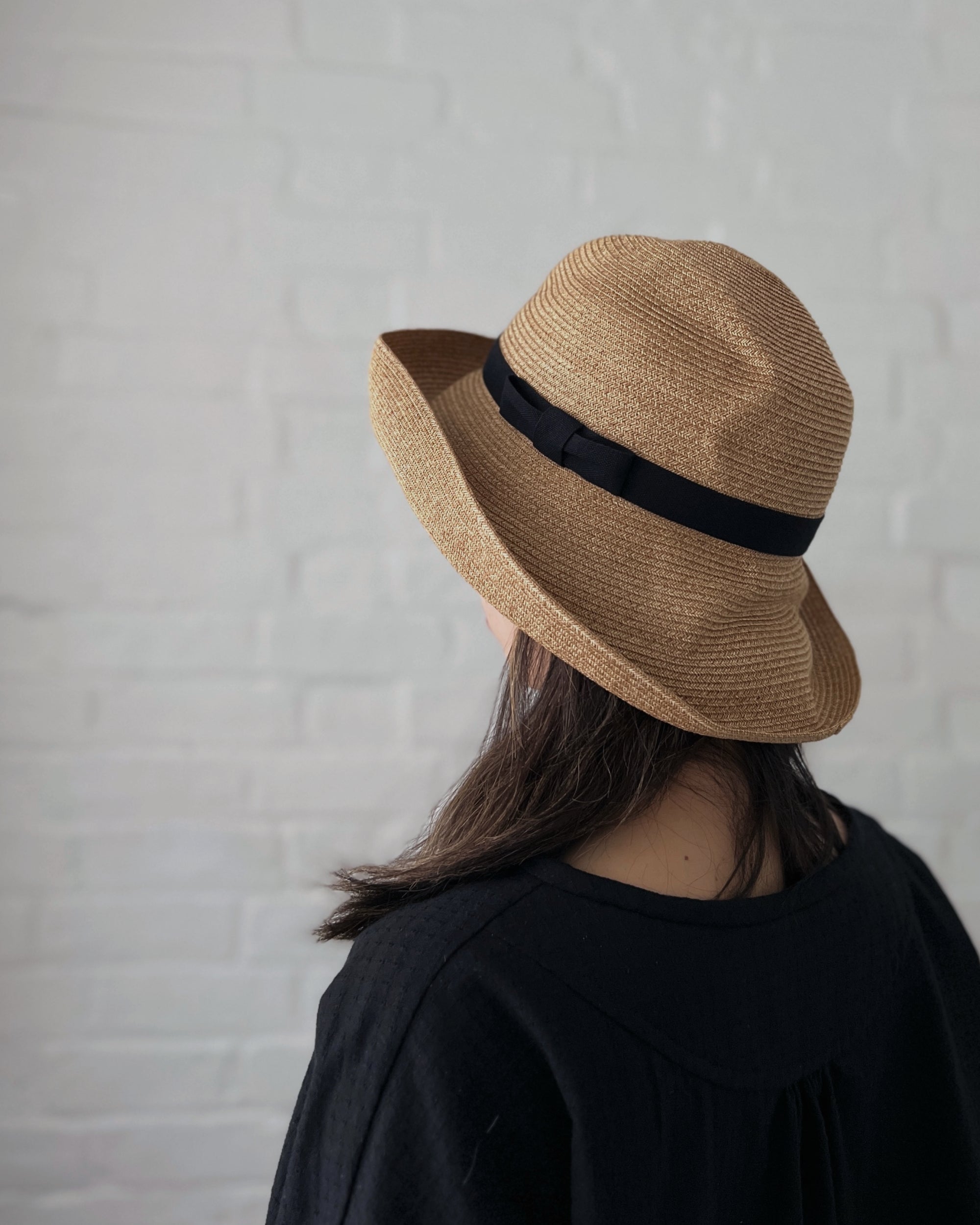 mature ha : boxed hat in sand with carbon ribbon