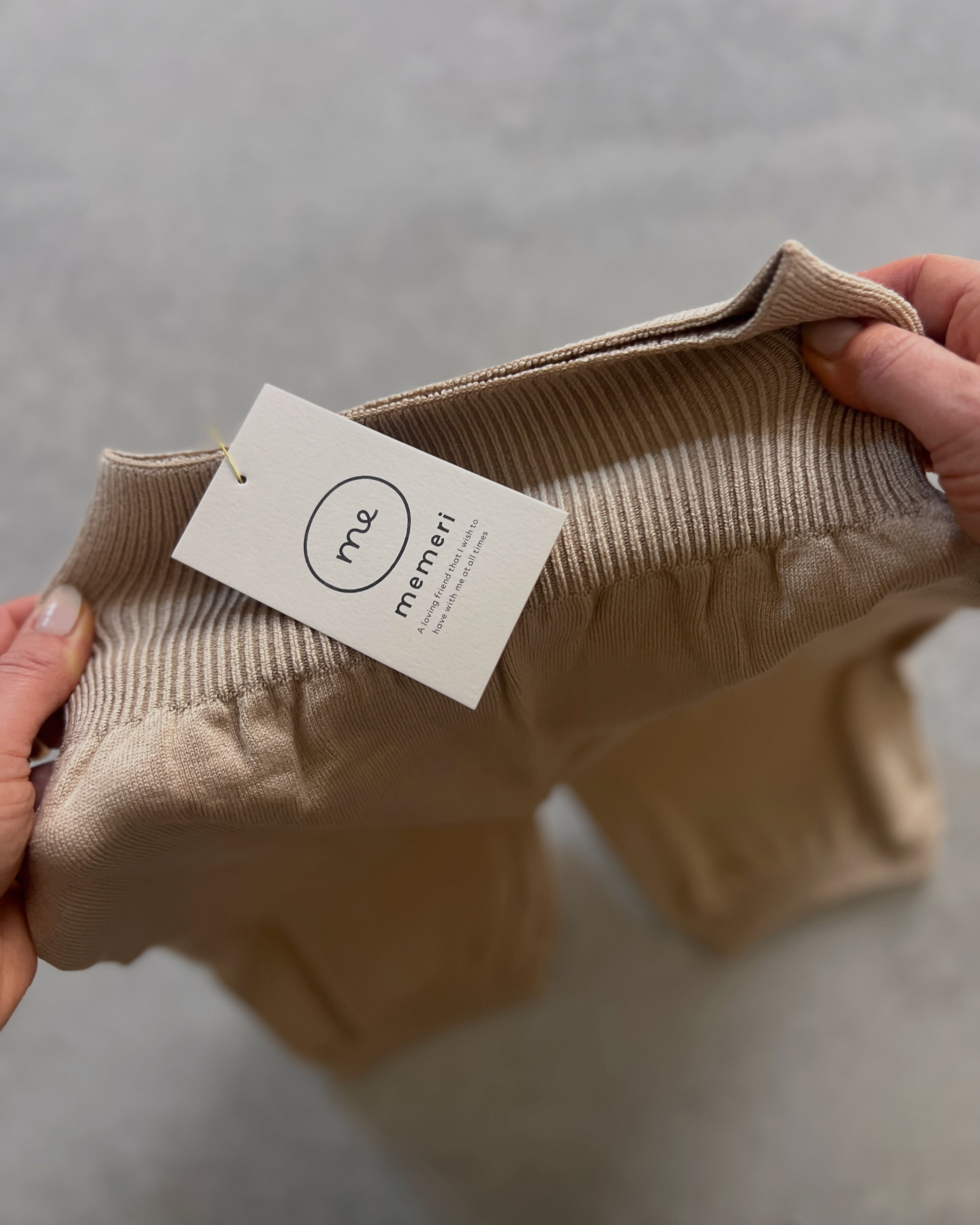 memeri : silk cotton overpants