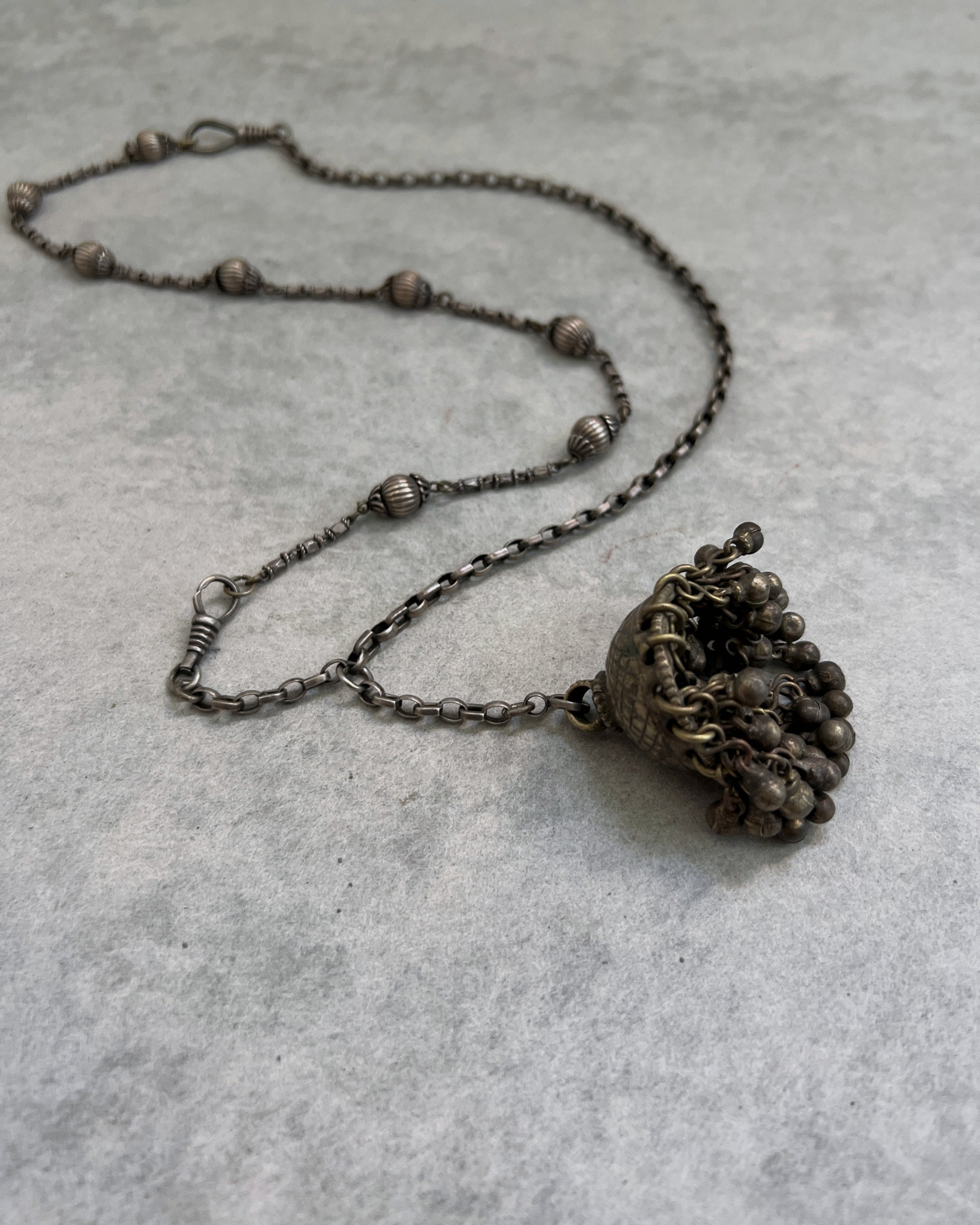 modern marcel : vintage pendant necklace