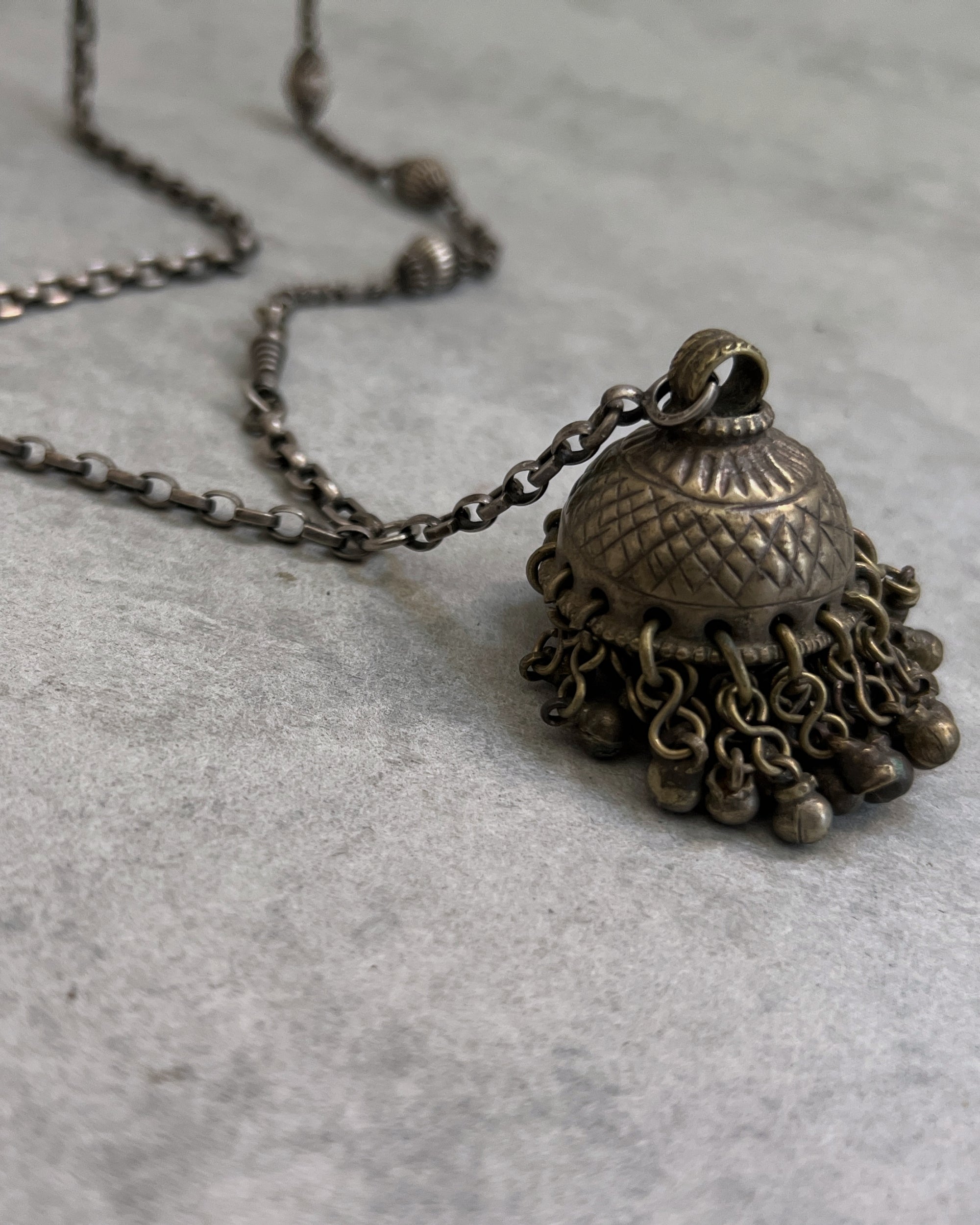 modern marcel : vintage pendant necklace