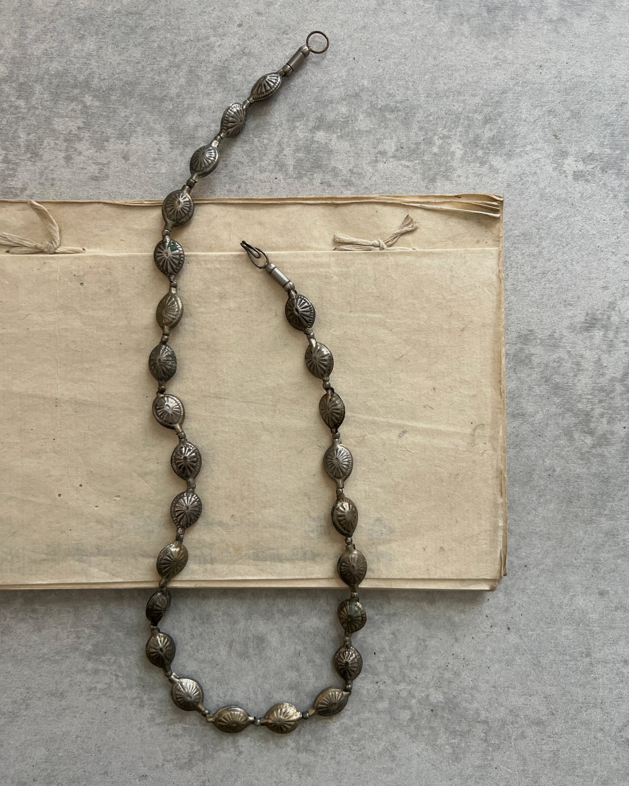 modern marcel : vintage indian beaded necklace