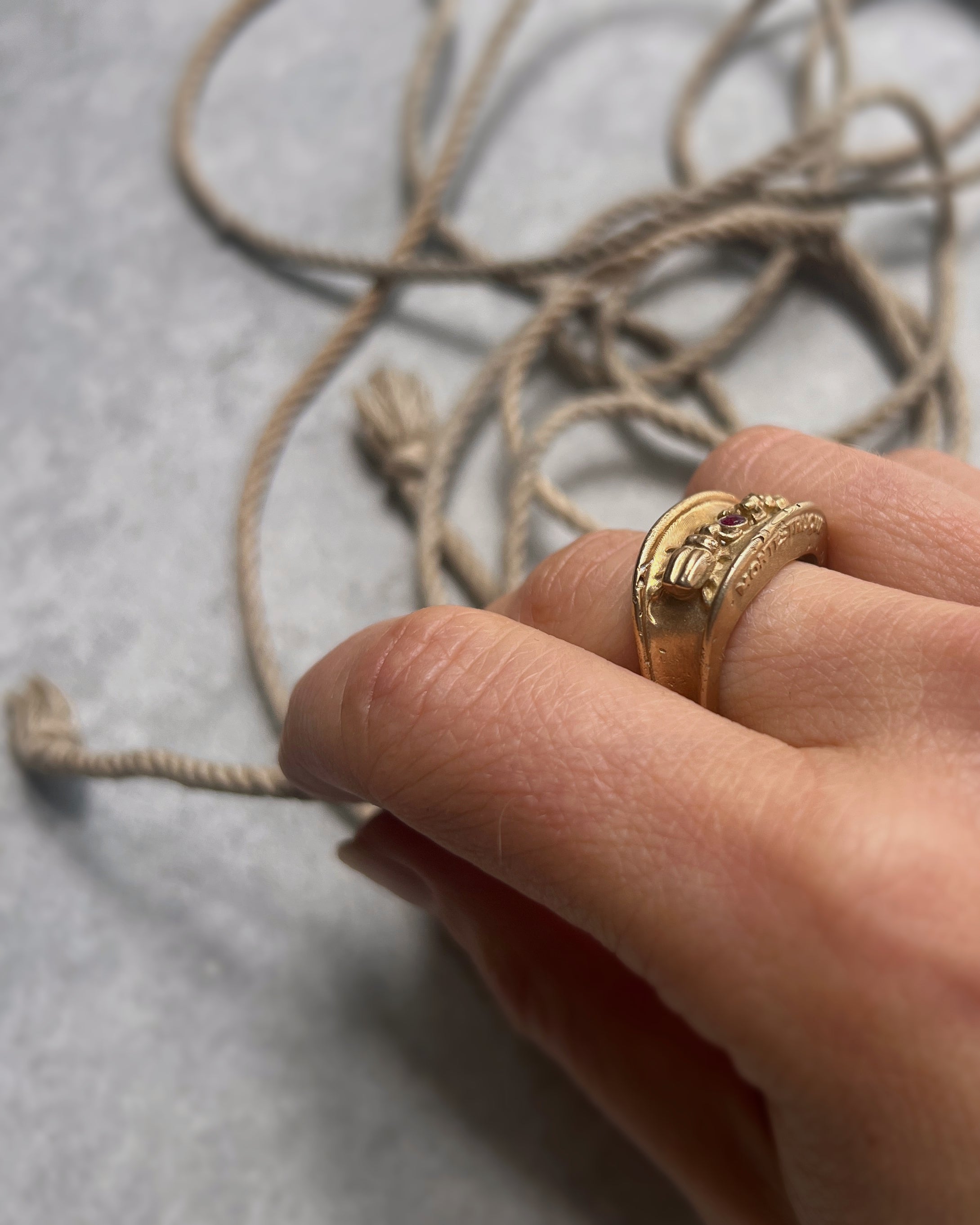 montestruque : resurrection moonstone ring