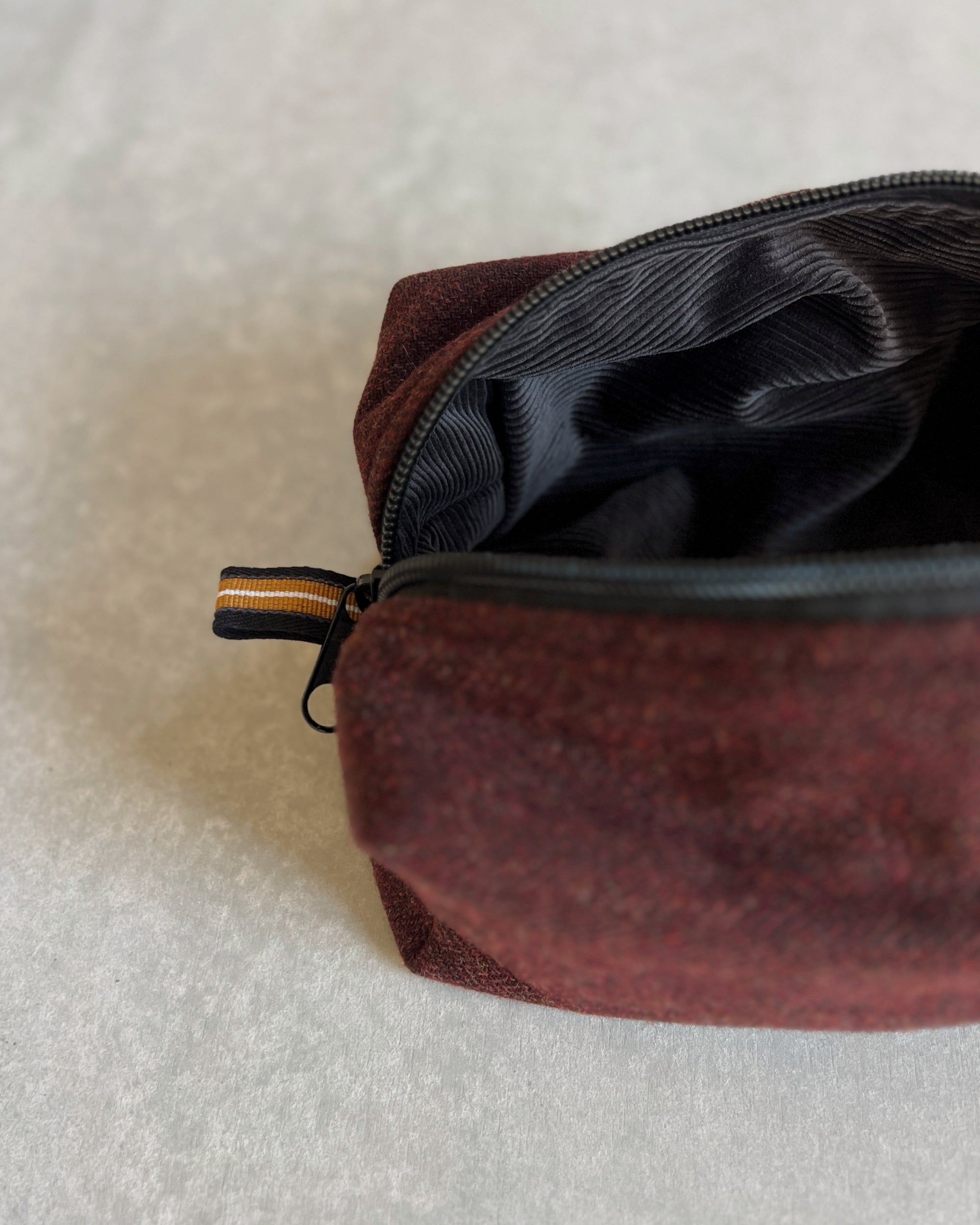 'm' for the maker : porter bag