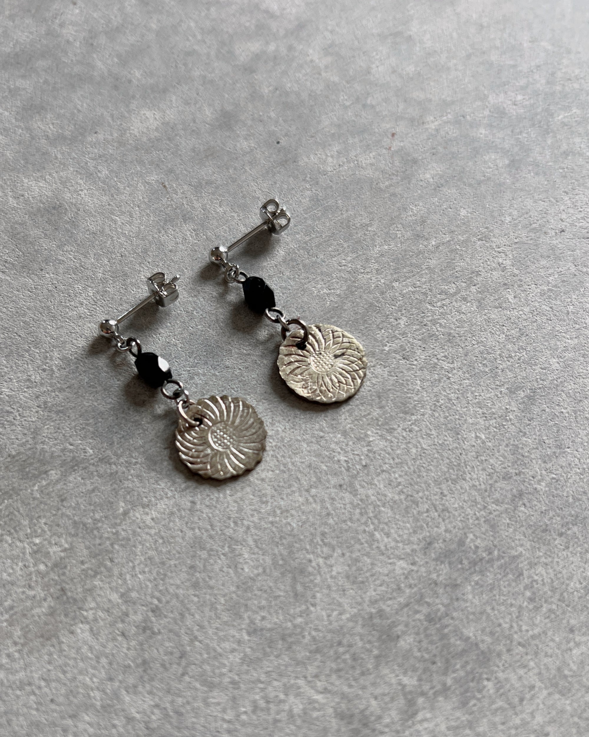 modern marcel : vintage kanzashi earrings