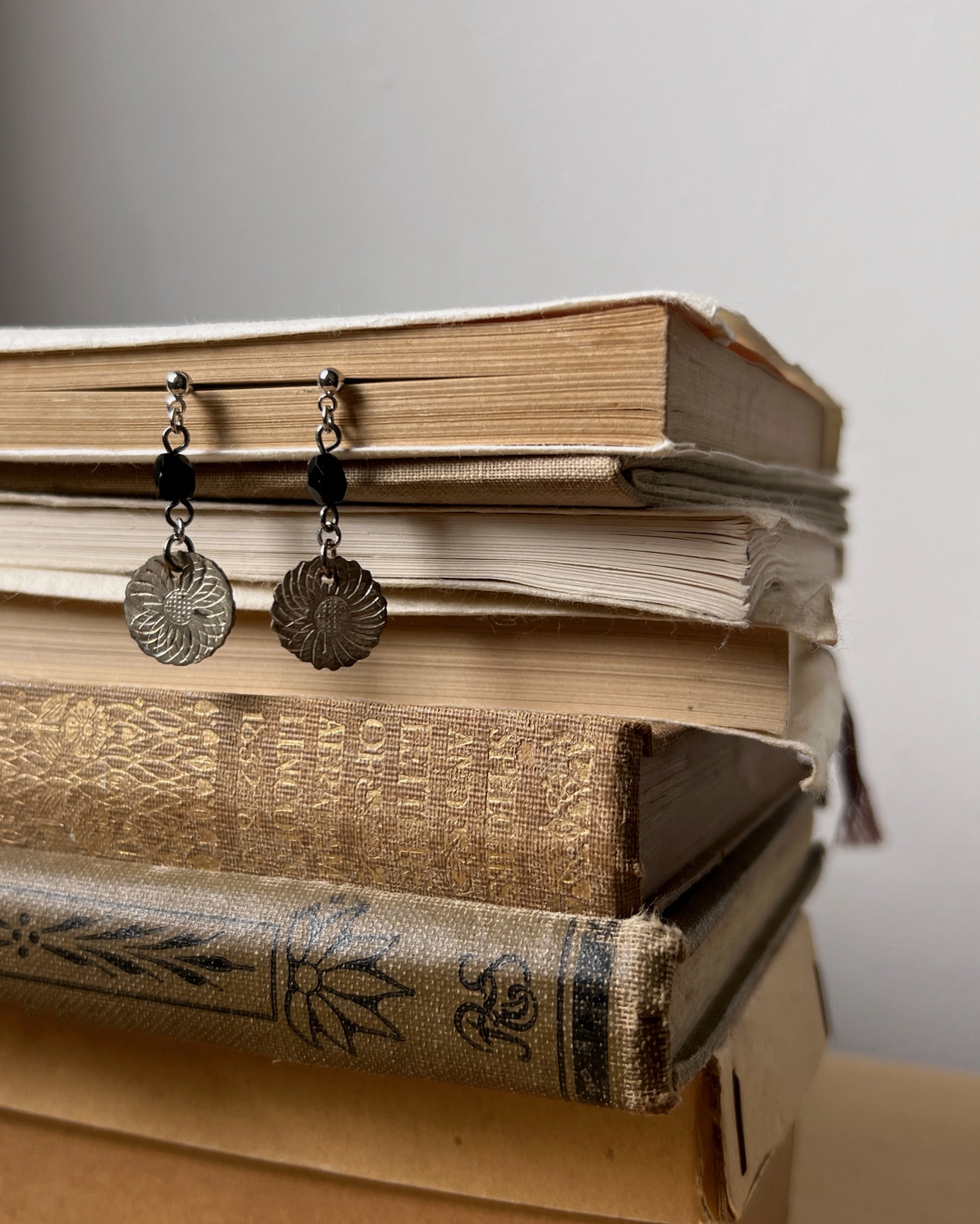modern marcel : vintage kanzashi earrings