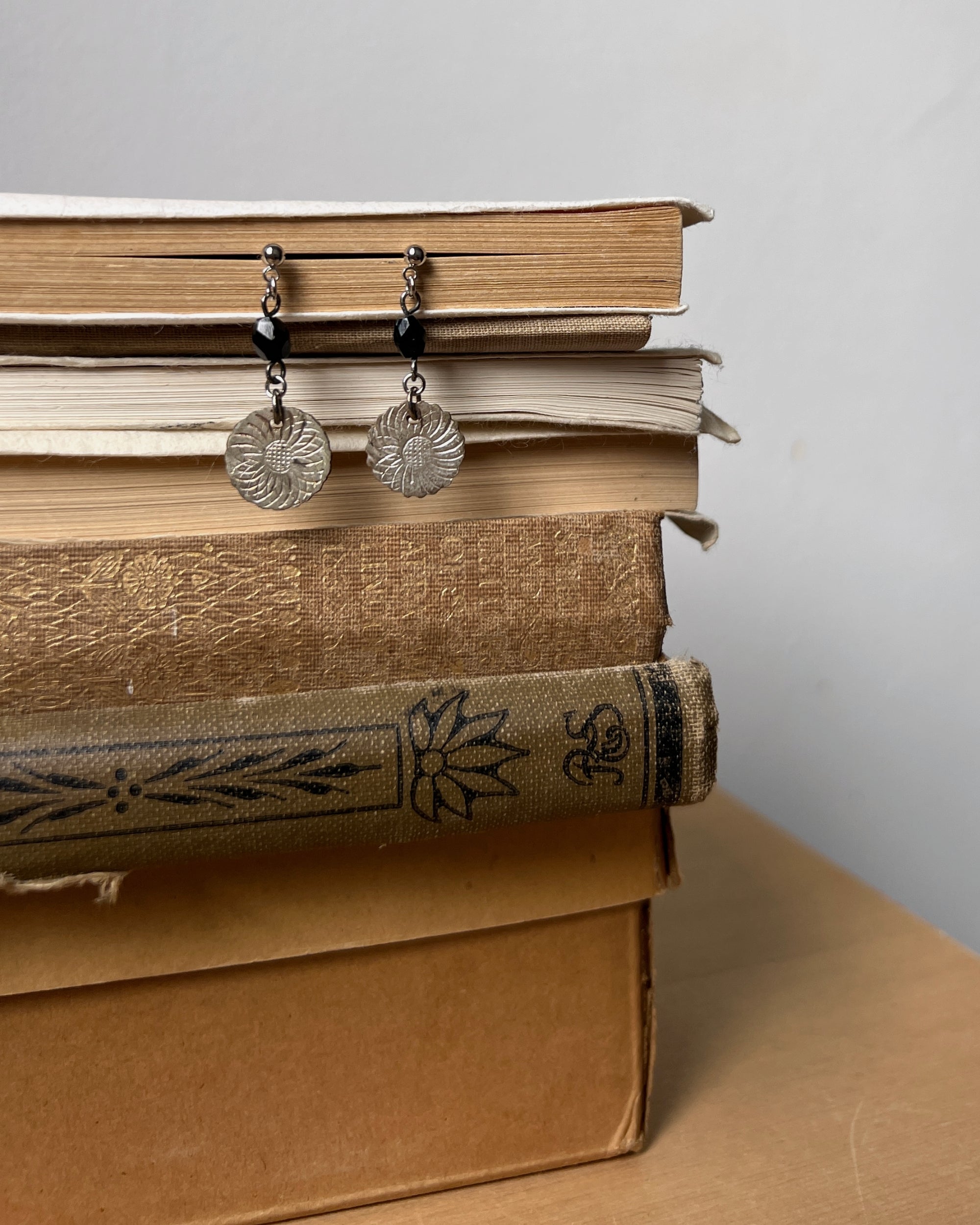 modern marcel : vintage kanzashi earrings