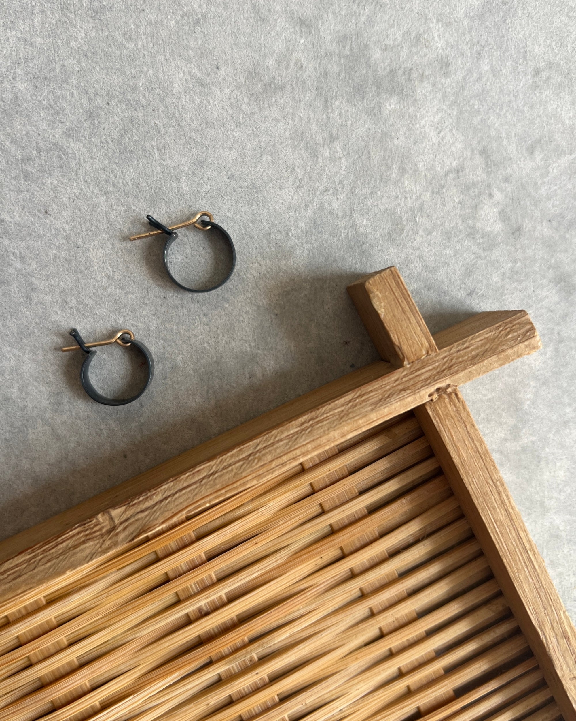 kaoru rogers : small shikaku hoop earrings