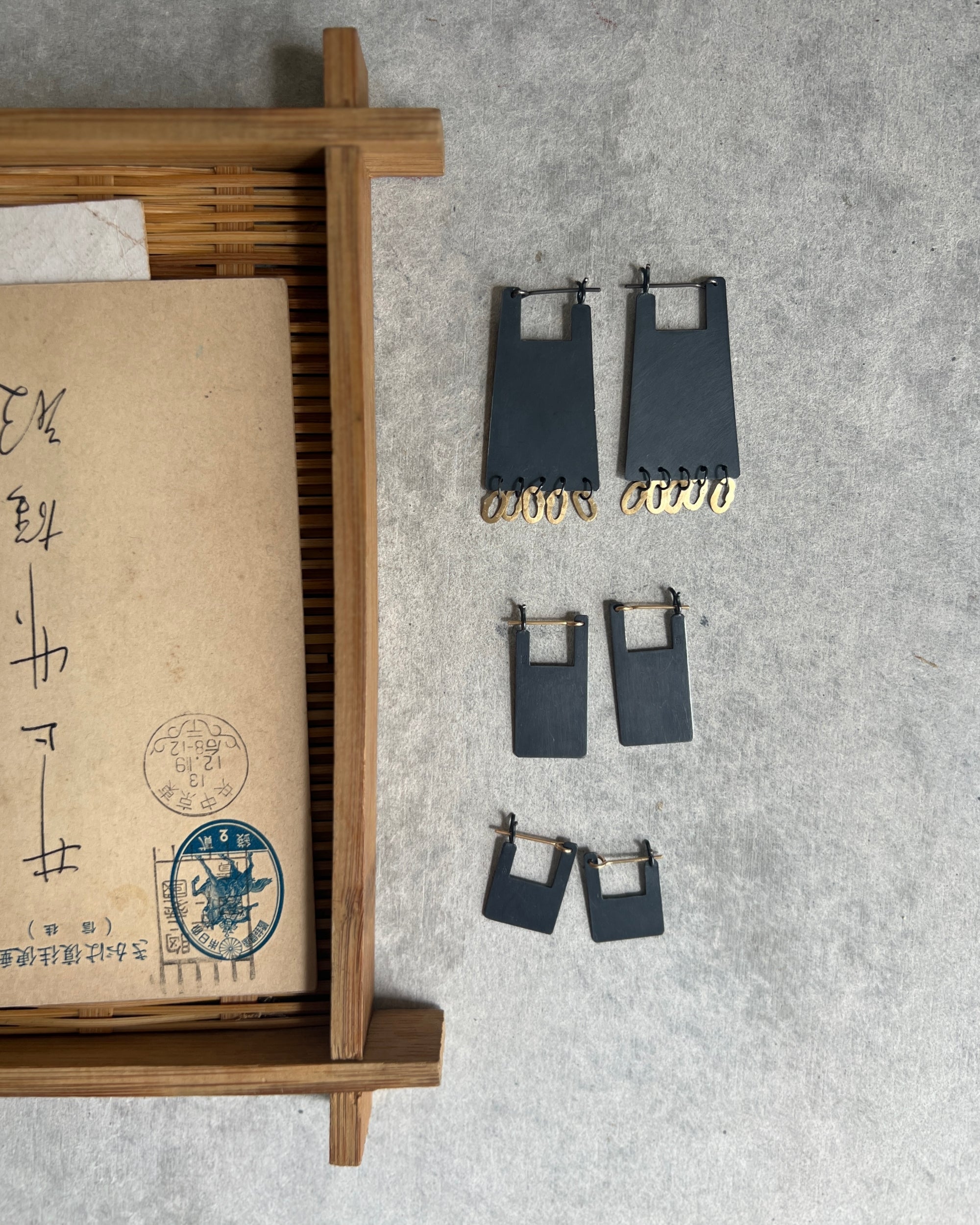 kaoru rogers : small shikaku square earrings